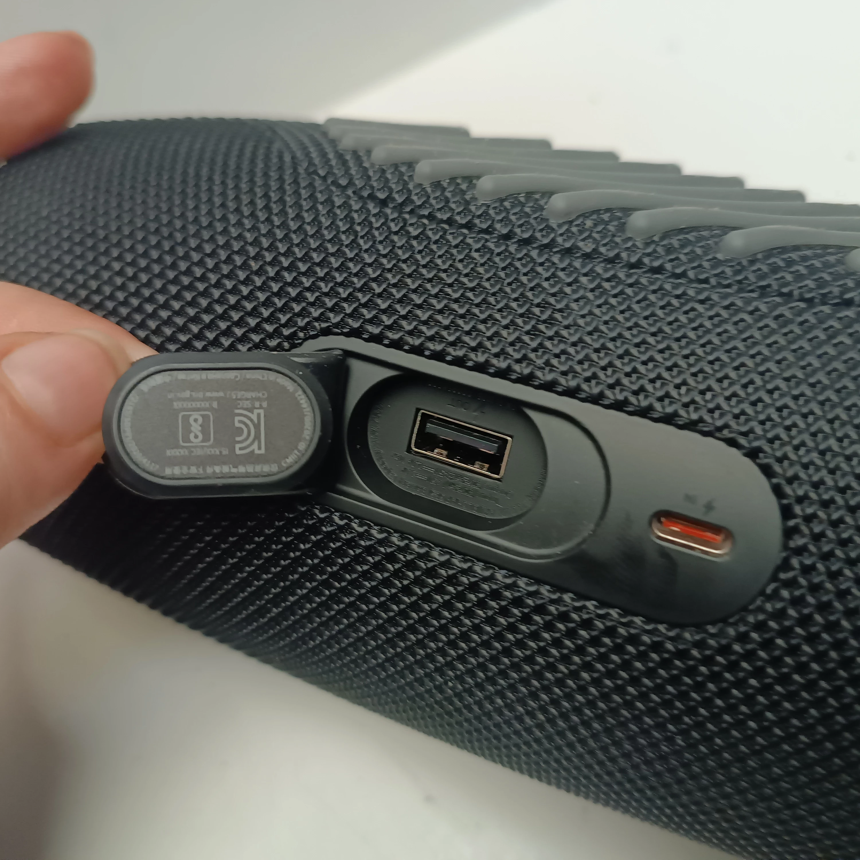 glosnik-jbl-charge-5-kolor-249512-1647413