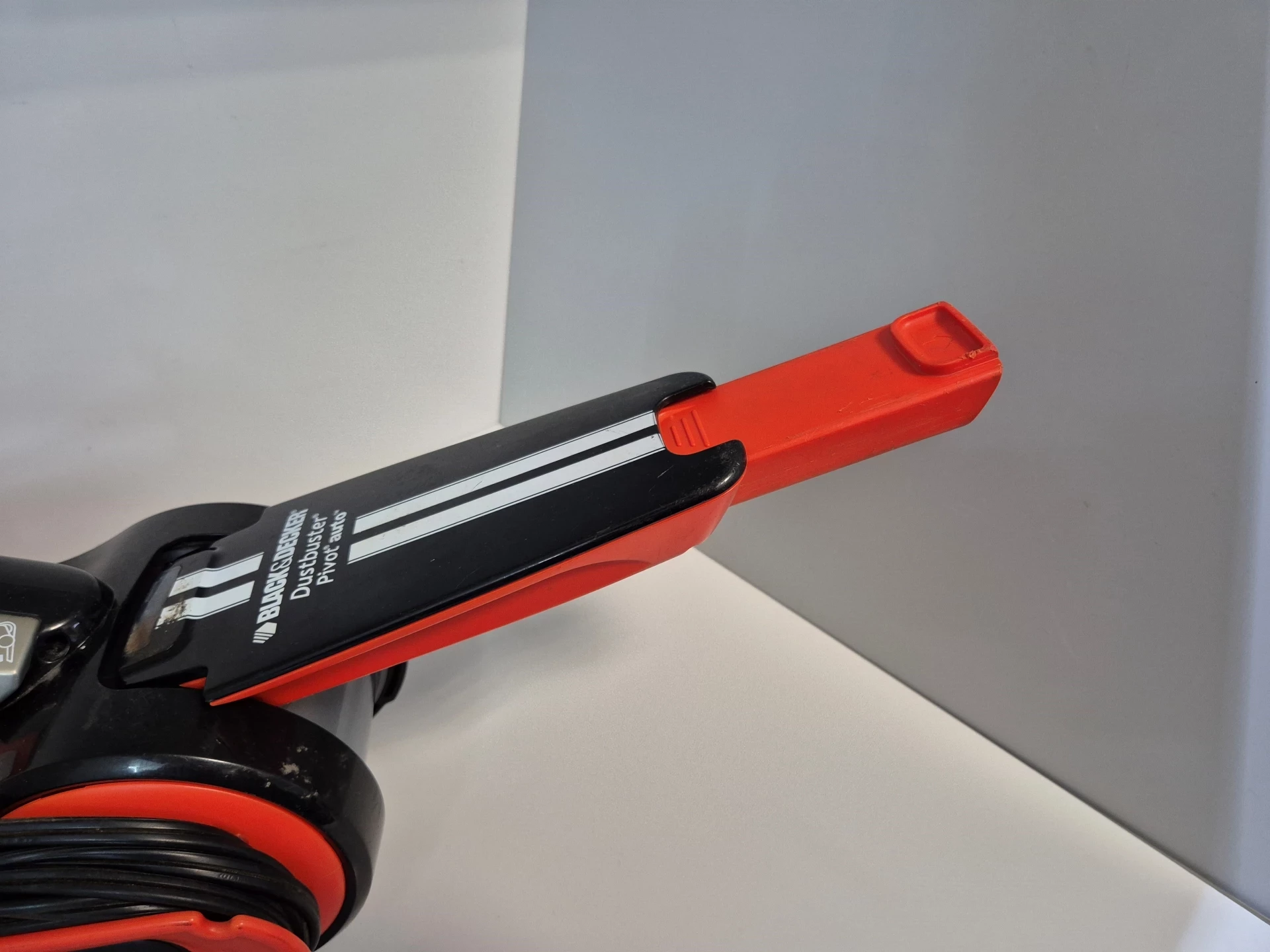 odkurzacz-samochodowy-blackdecker-pav1205-12v-kod-producenta-pav1205