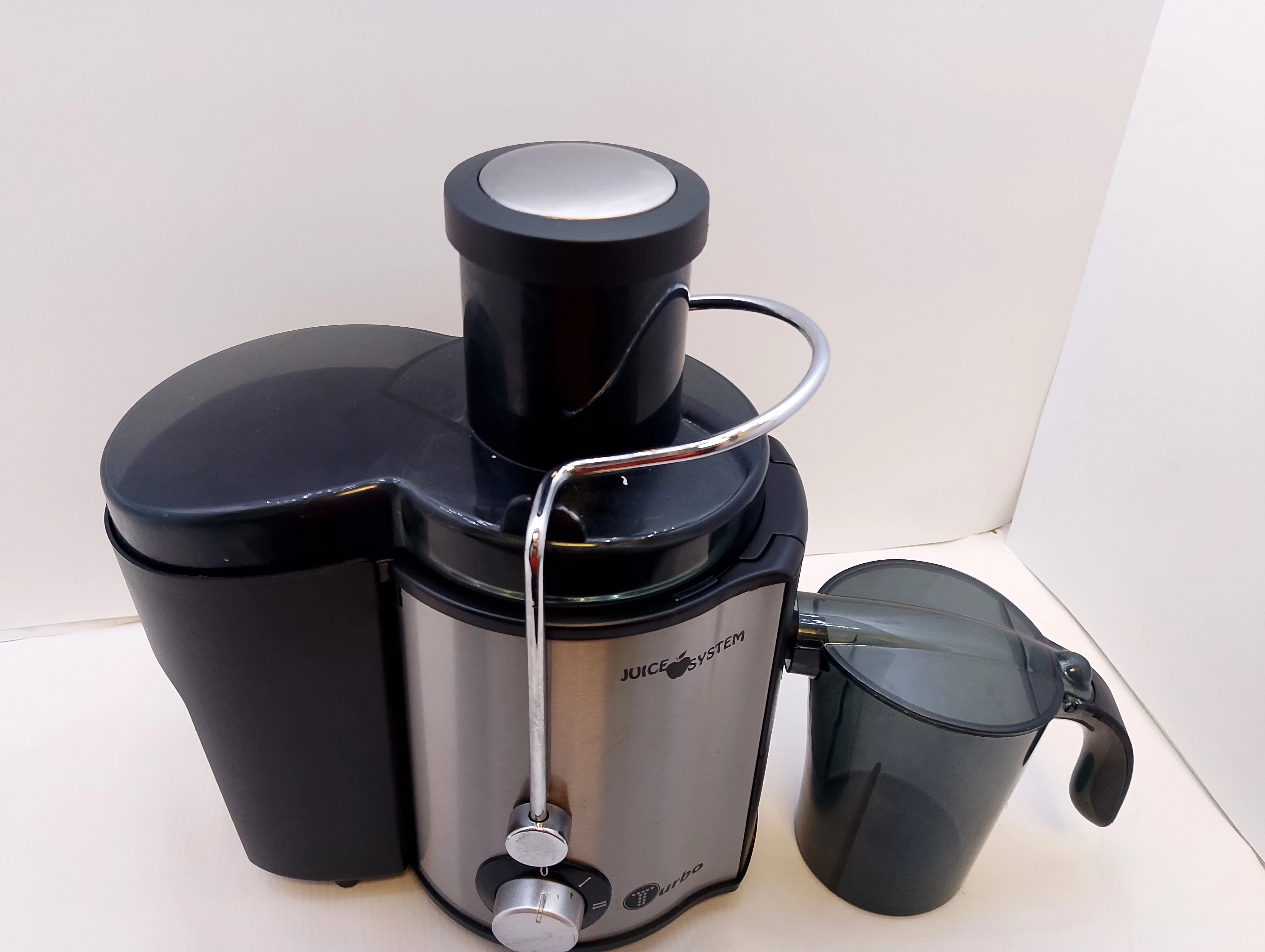 wyciskarka-turbo-tv-800wmax-850w-stan-11323-2