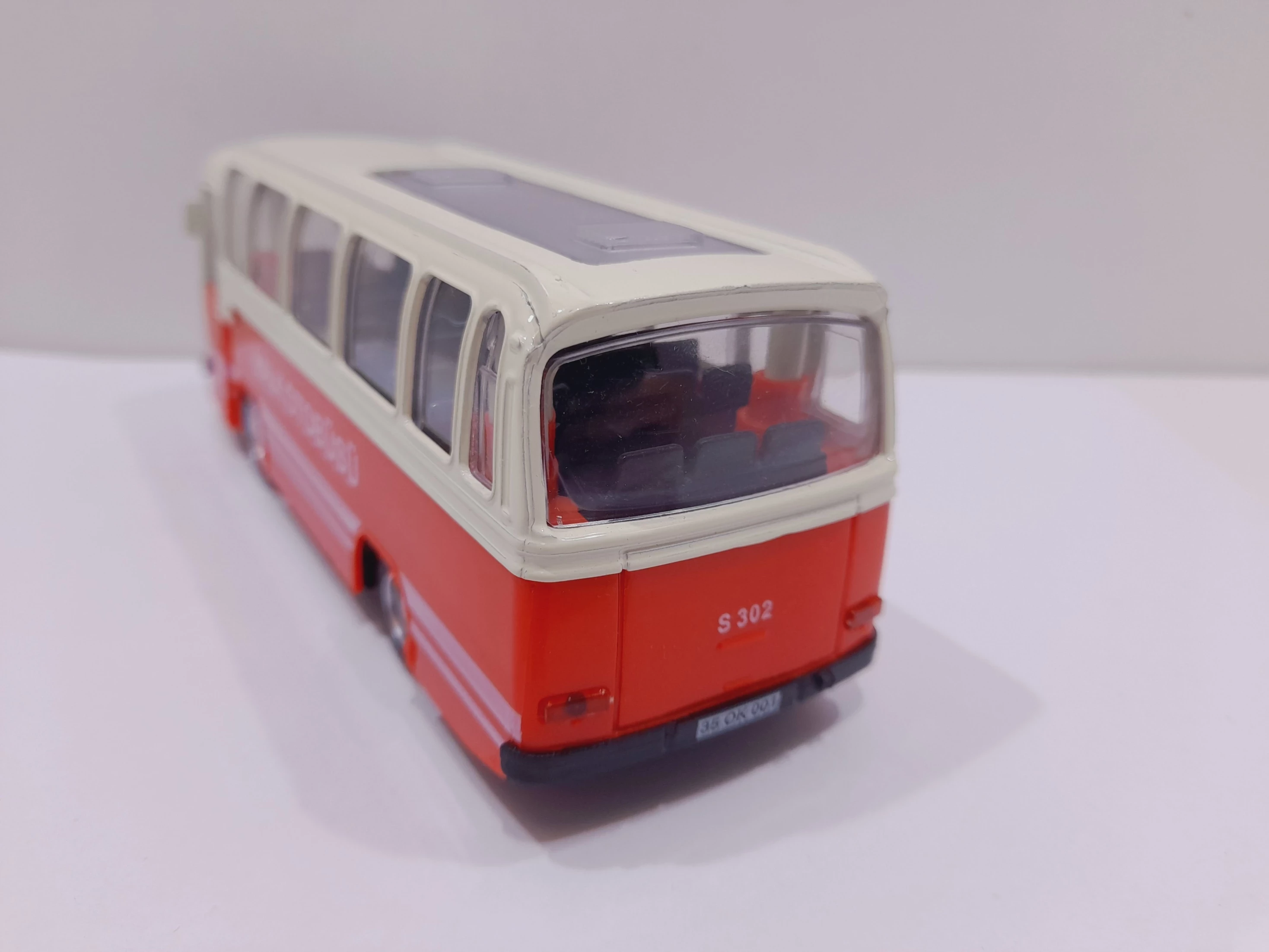 autobus-metalowy-dla-dzieci-zabawka-stan-11323-1