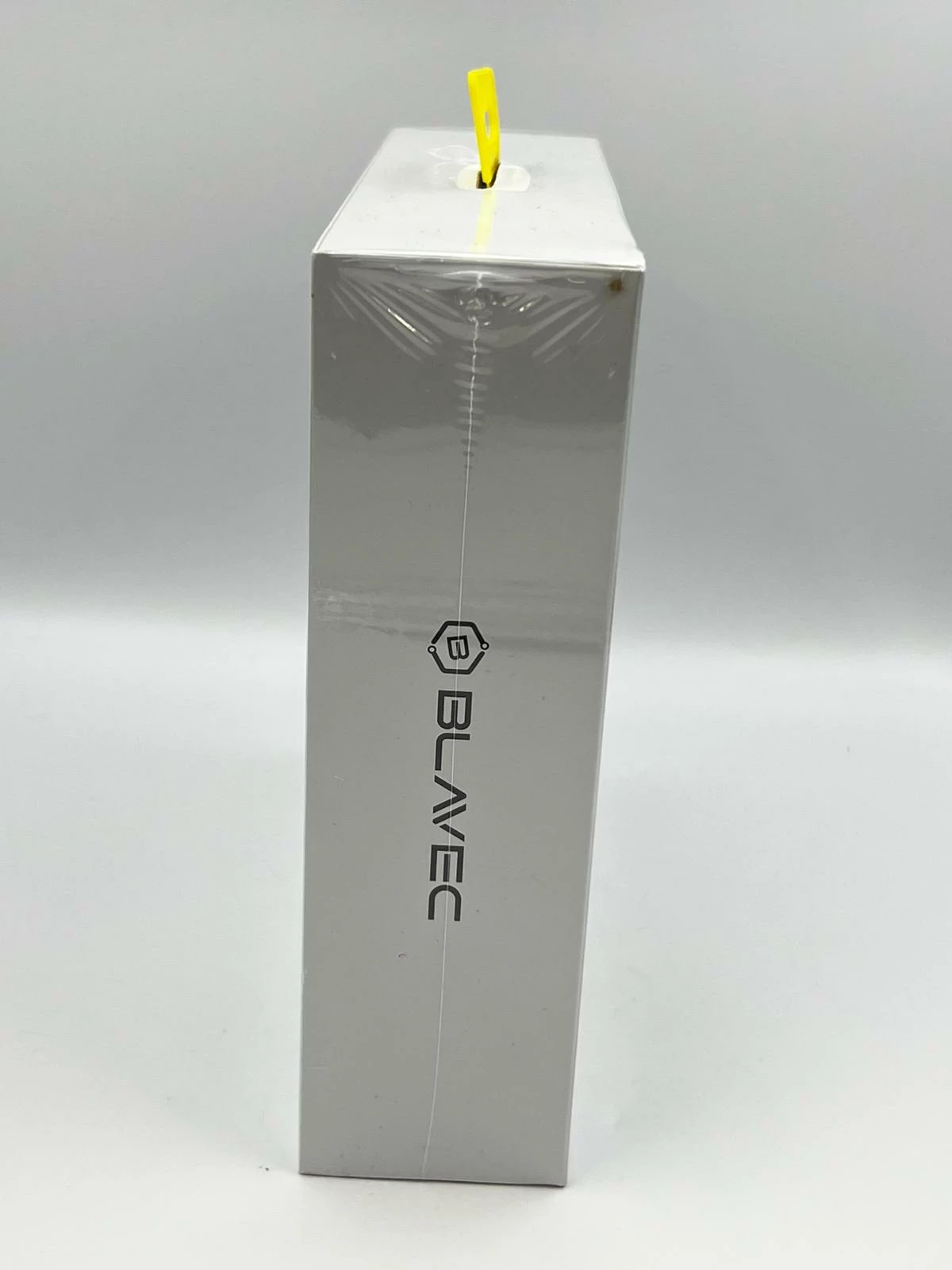 sluchawki-nauszne-bluetooth-bo-12-blavec-czarne-stan-11323-2