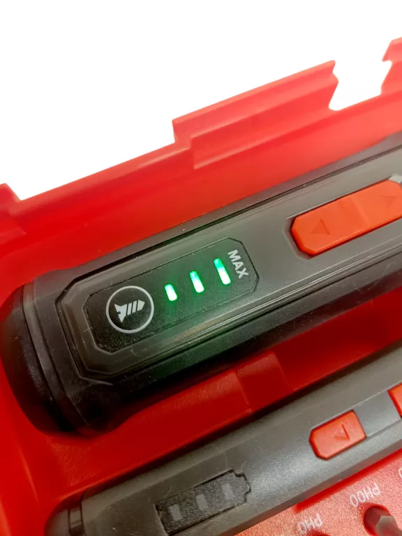 zestaw-srubokretow-ferm-z-akcesoriami-stan-11323-2