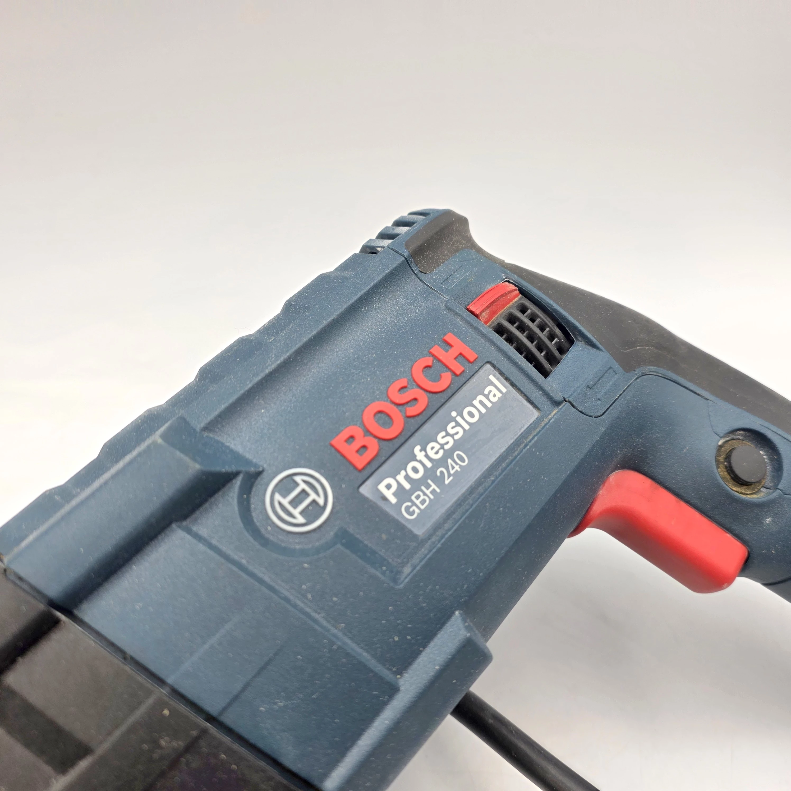 mlotowiertarka-bosch-gbh-240-790w-sds-plus-walizka-funkcyjnosc-205137-222597