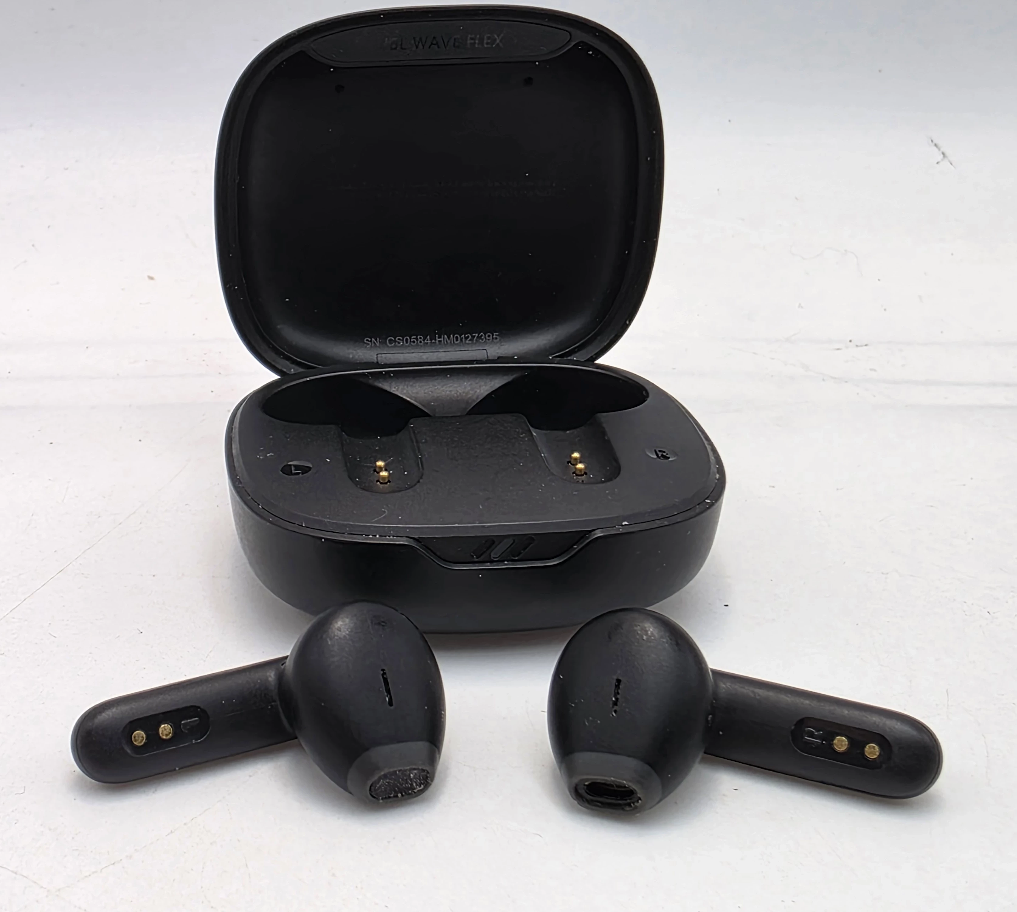 sluchawki-bezprzewodowe-douszne-jbl-wave-flex-dzialynskiego-1-swarzedz