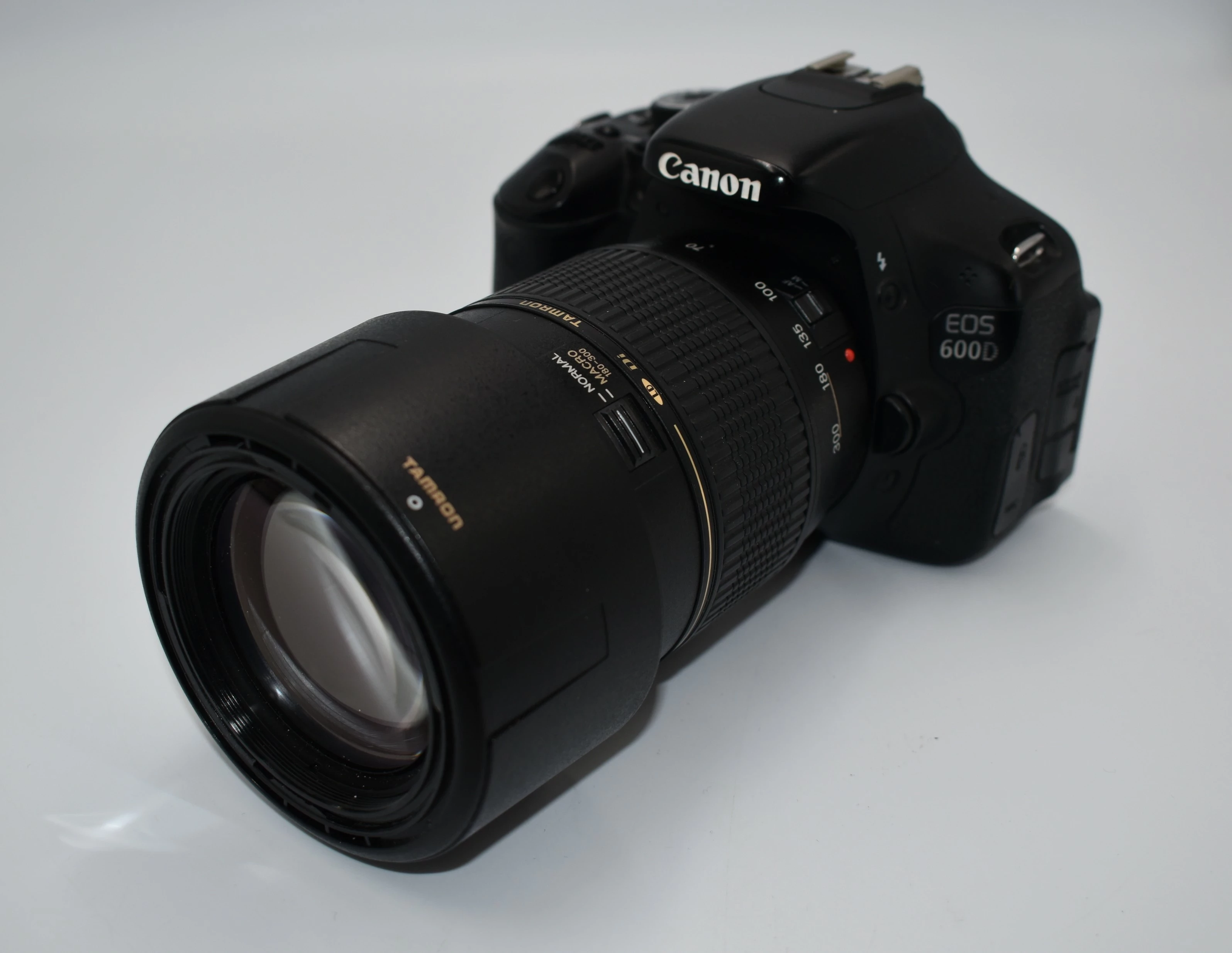 aparat-canon-eos-600d-obiektyw-tamron-af-70-300mm-14-56-canon-ean-gtin-4905524529197