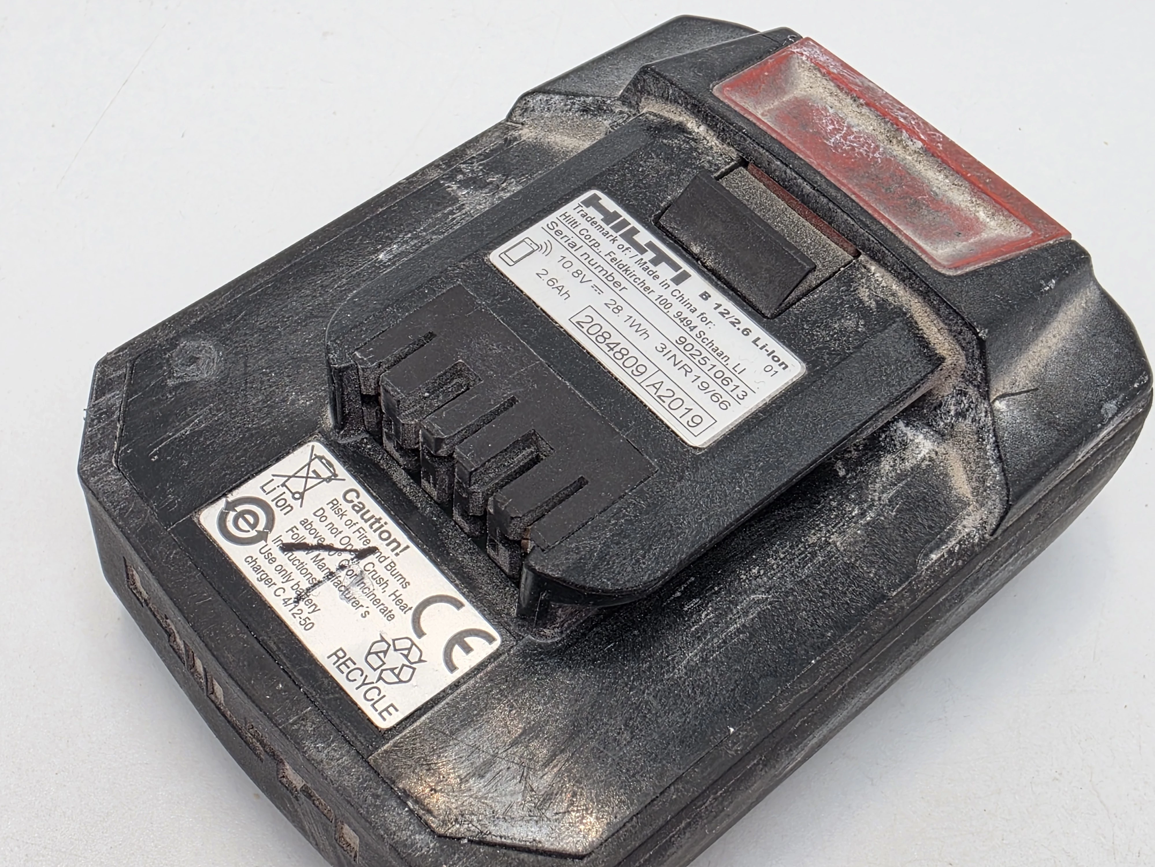 bateria-akumulator-hilti-b12-26ah-108v-stan-11323-2