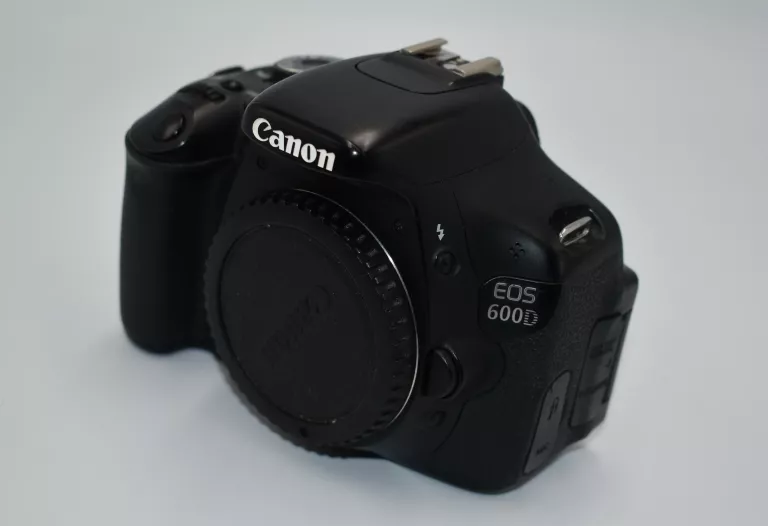 aparat-canon-eos-600d-obiektyw-tamron-af-70-300mm-14-56-canon-kod-producenta-5170b024