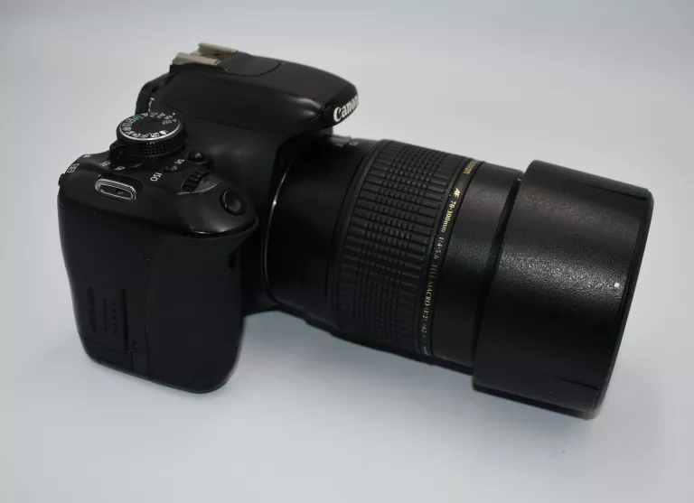 aparat-canon-eos-600d-obiektyw-tamron-af-70-300mm-14-56-canon-rozdzielczosc-1800