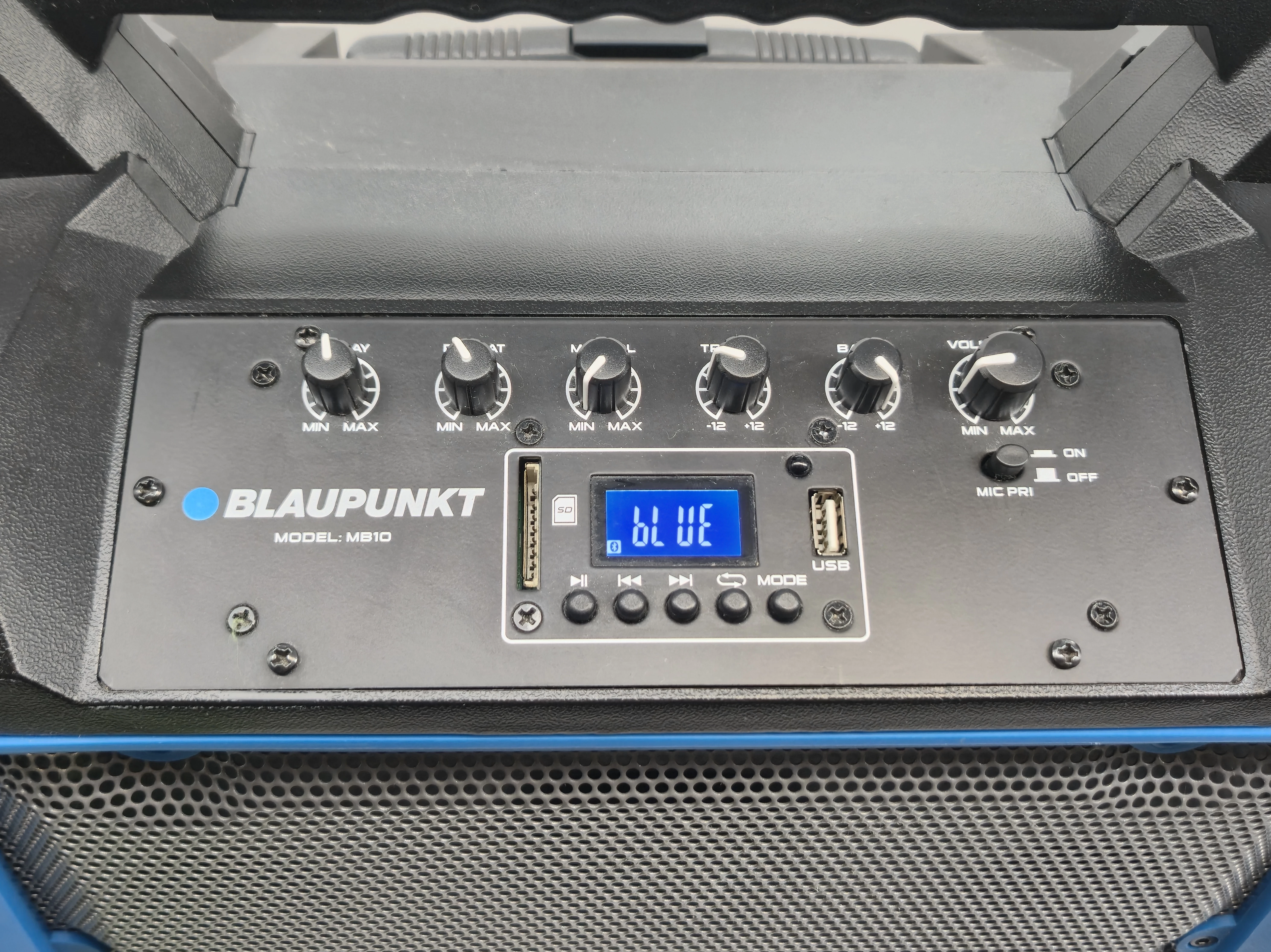 glosnik-power-audio-blaupunkt-mb10-600w-bluetooth-tuner-fm-mikrofon-kod-producenta-mb10