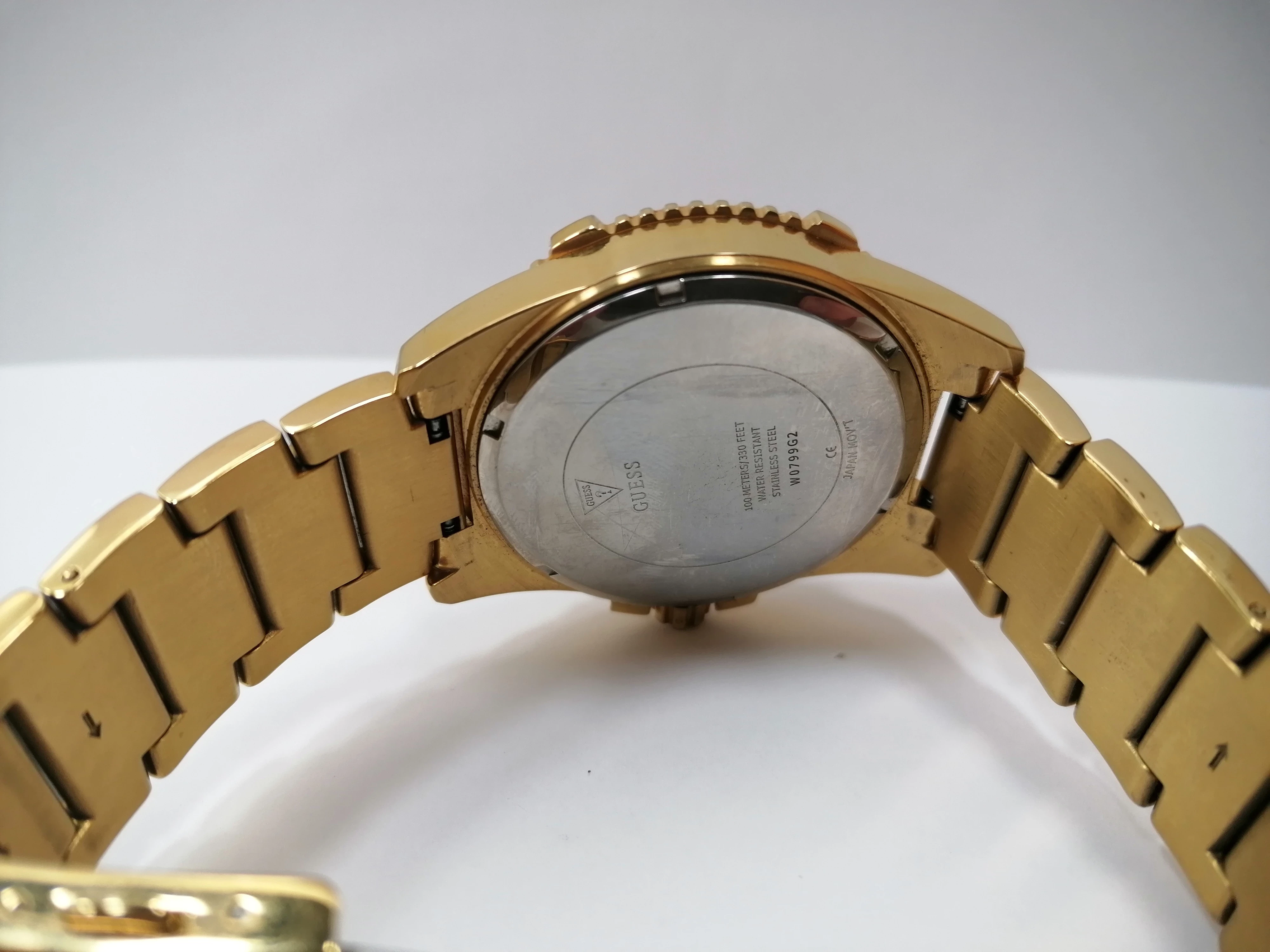 zegarek-guess-w0799g2-ksztalt-koperty-129223-2