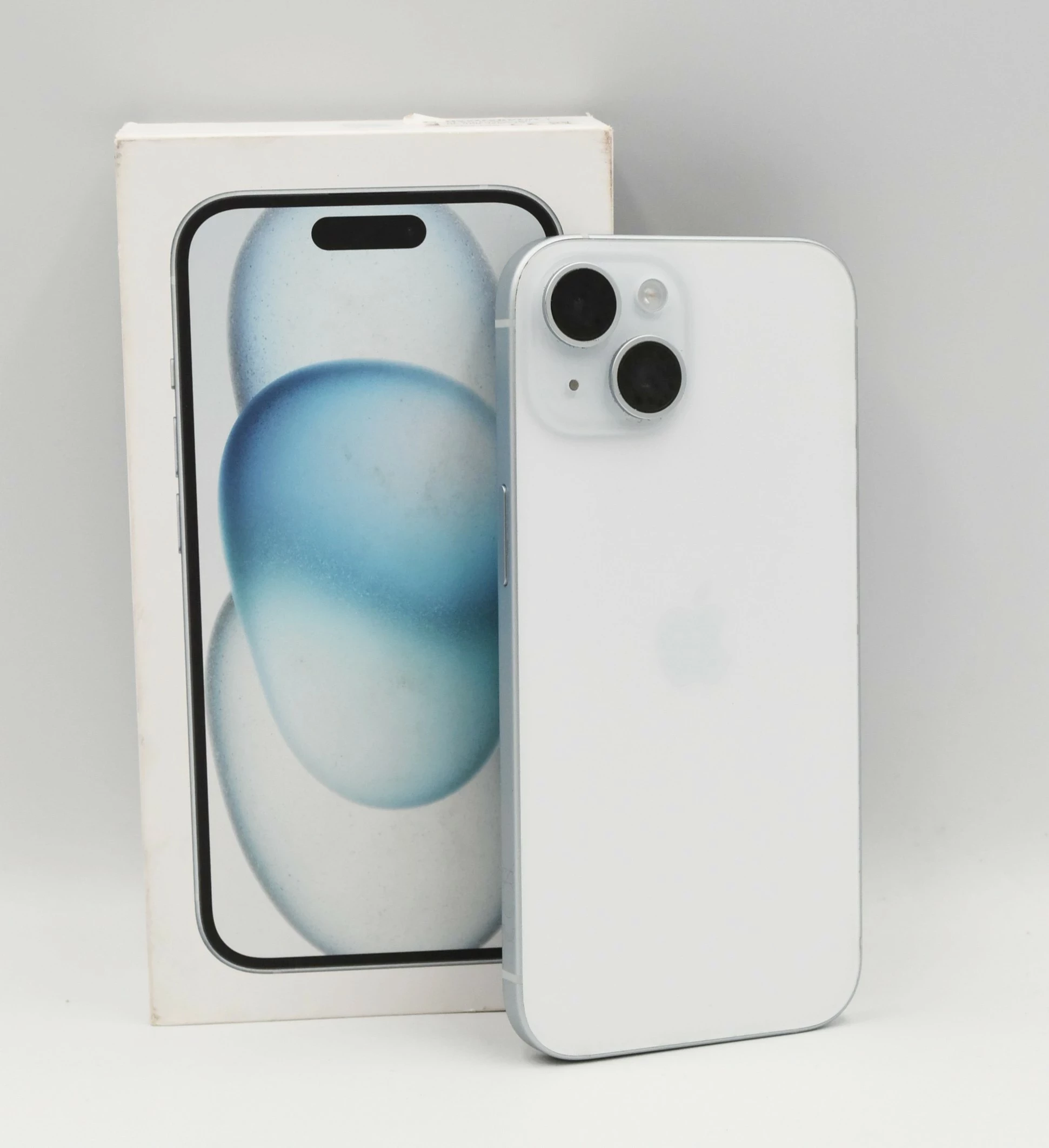 apple-iphone-15-128gb-niebieski-targowa-72-warszawa