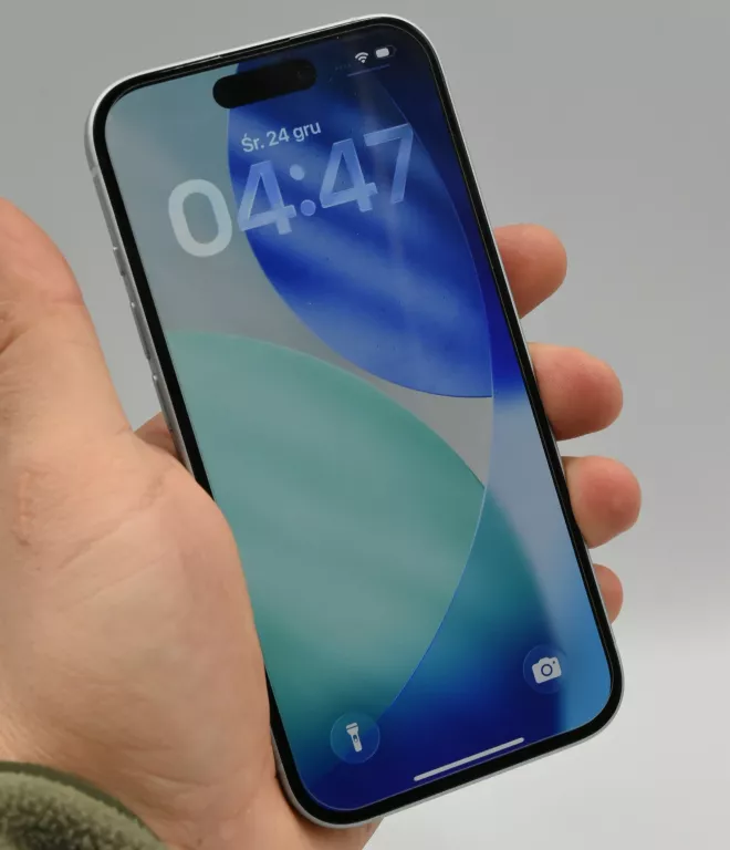 apple-iphone-15-128gb-niebieski-przekatna-ekranu-610