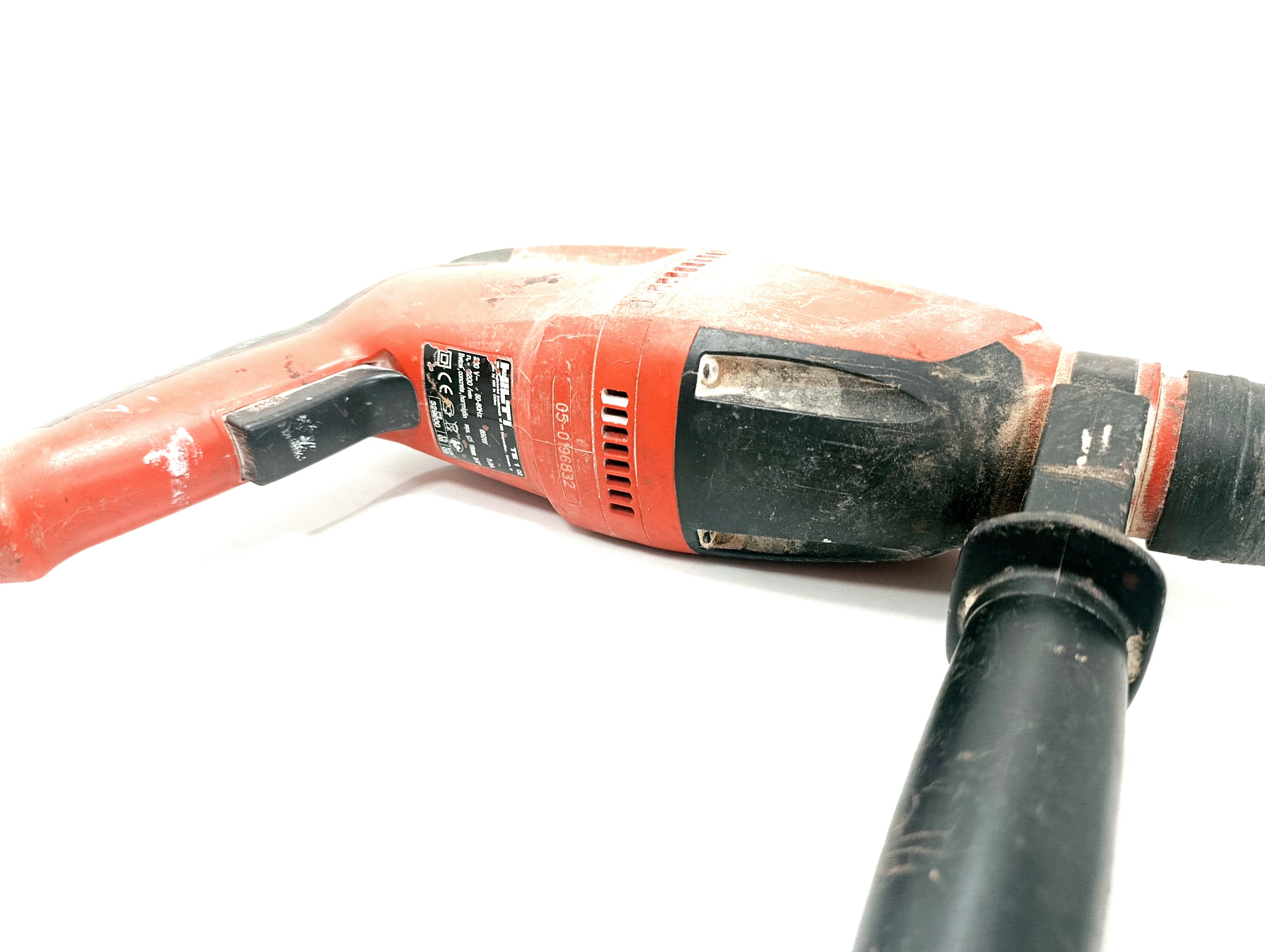 mlotowiertarka-hilti-te1-02-energia-udaru-1150