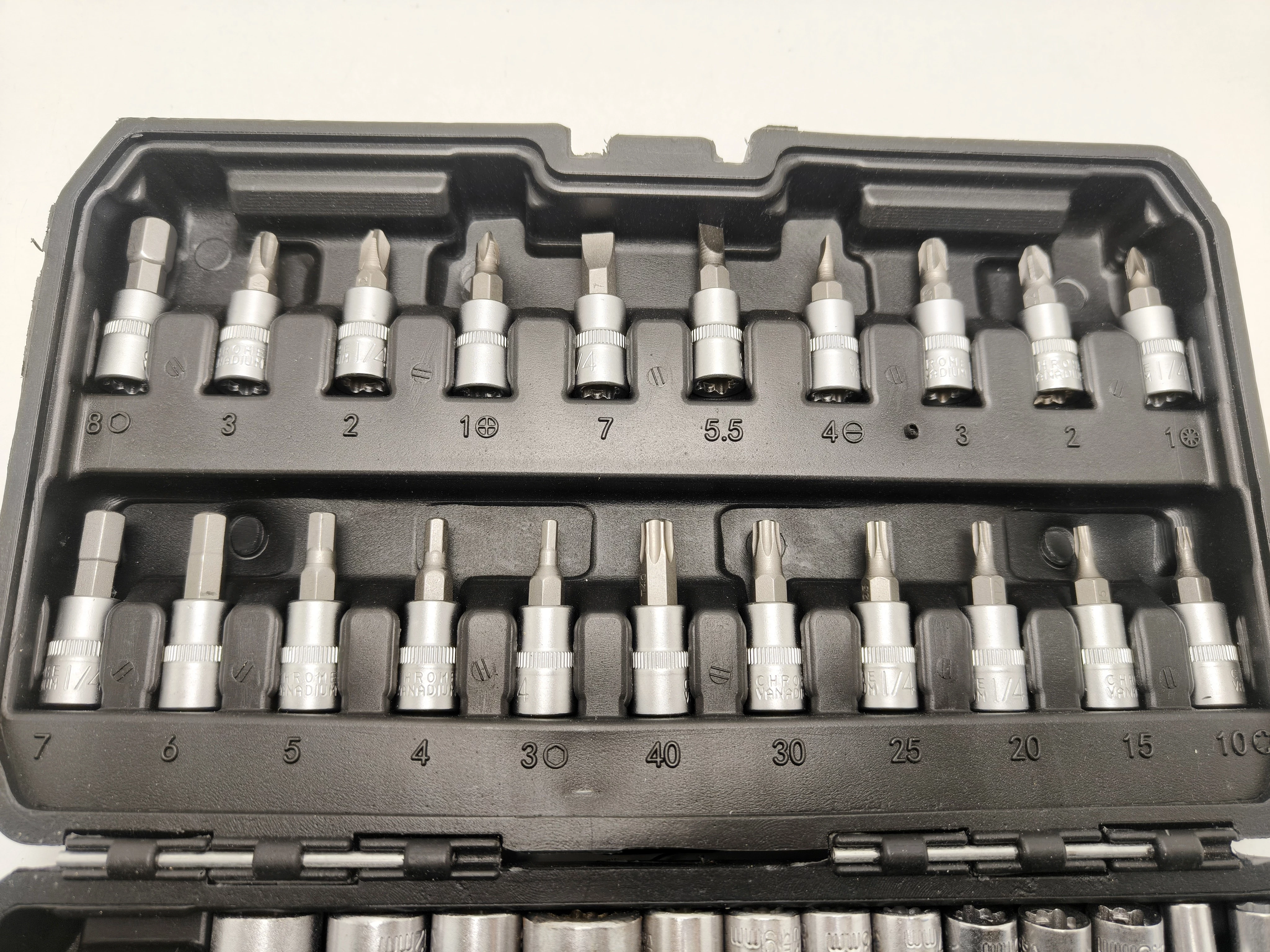 zestaw-niteo-tools-z-grzechotka-i-koncowkami-stan-11323-2