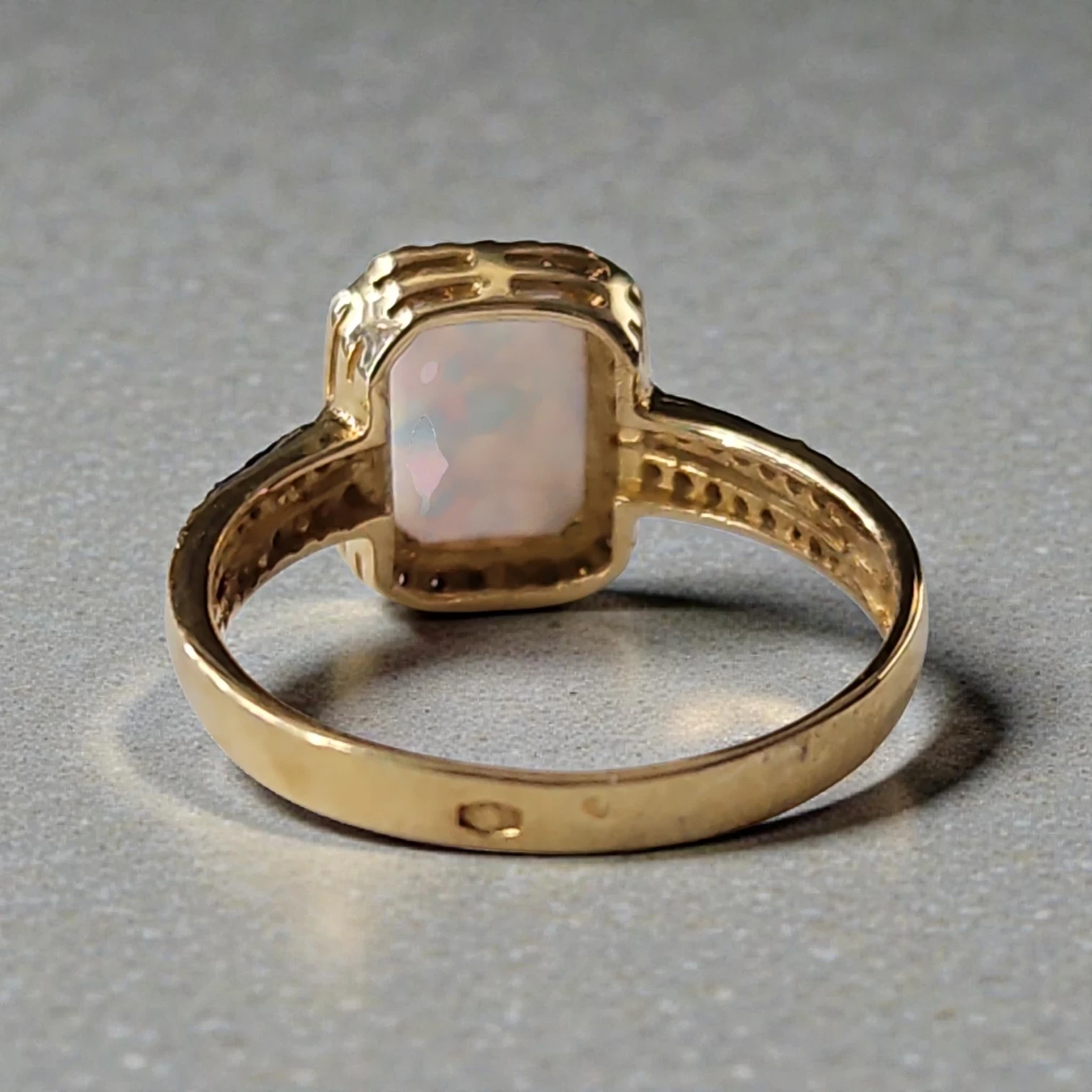 zloty-pierscionek-585-z-opalem-14k-w272-g-r-16-rodzaj-2205-16