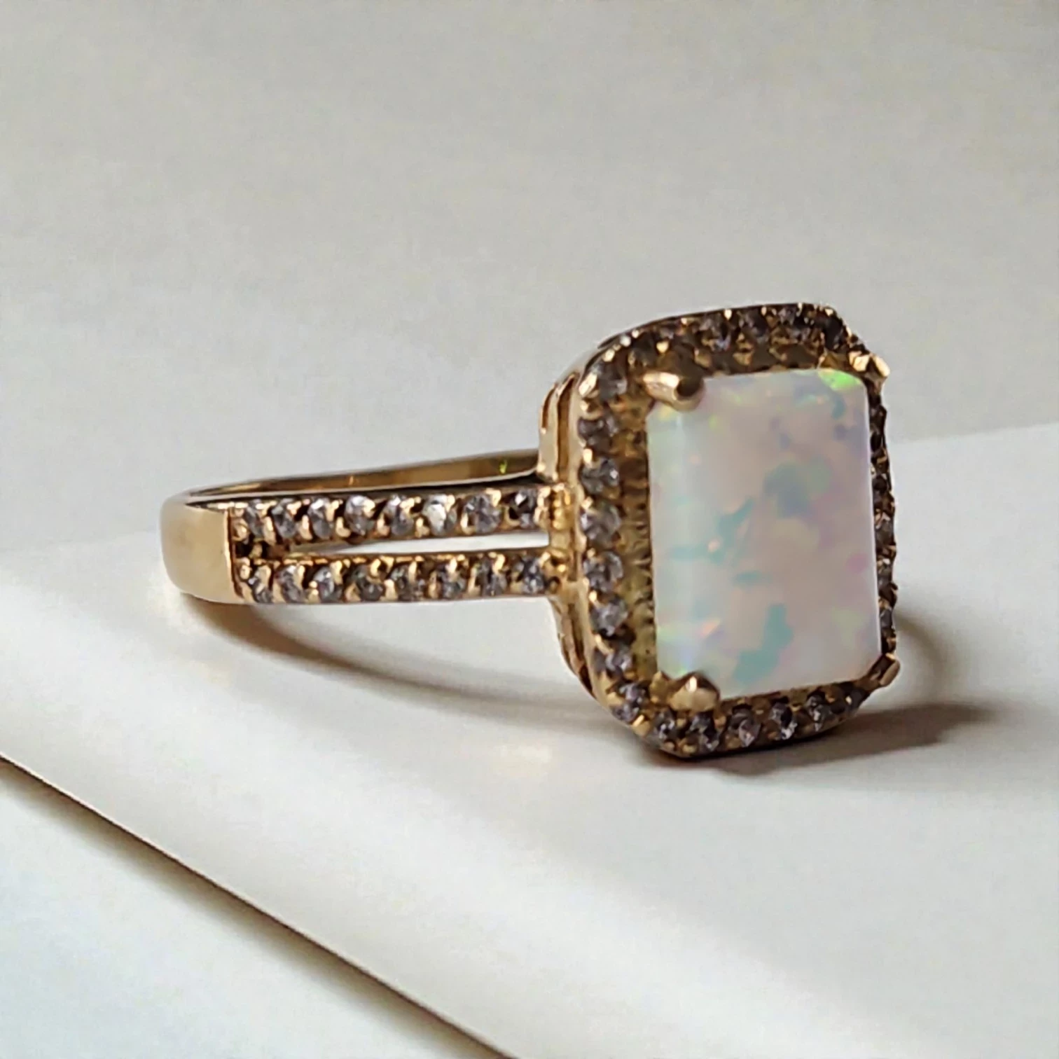 zloty-pierscionek-585-z-opalem-14k-w272-g-r-16-stan-11323-2