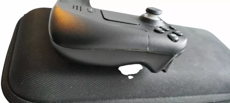 konsola-valve-steam-deck-64gb-model-1010-etui-ladowarka-dysk-wbudowana-pamiec-5179-1737849