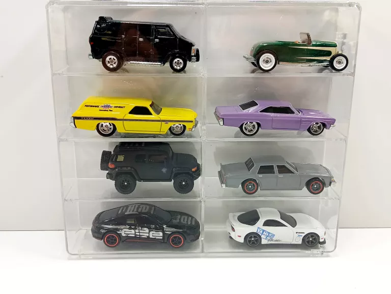 zestaw-samochodow-hot-wheels-w-pudelku-ean-gtin-5906168308529