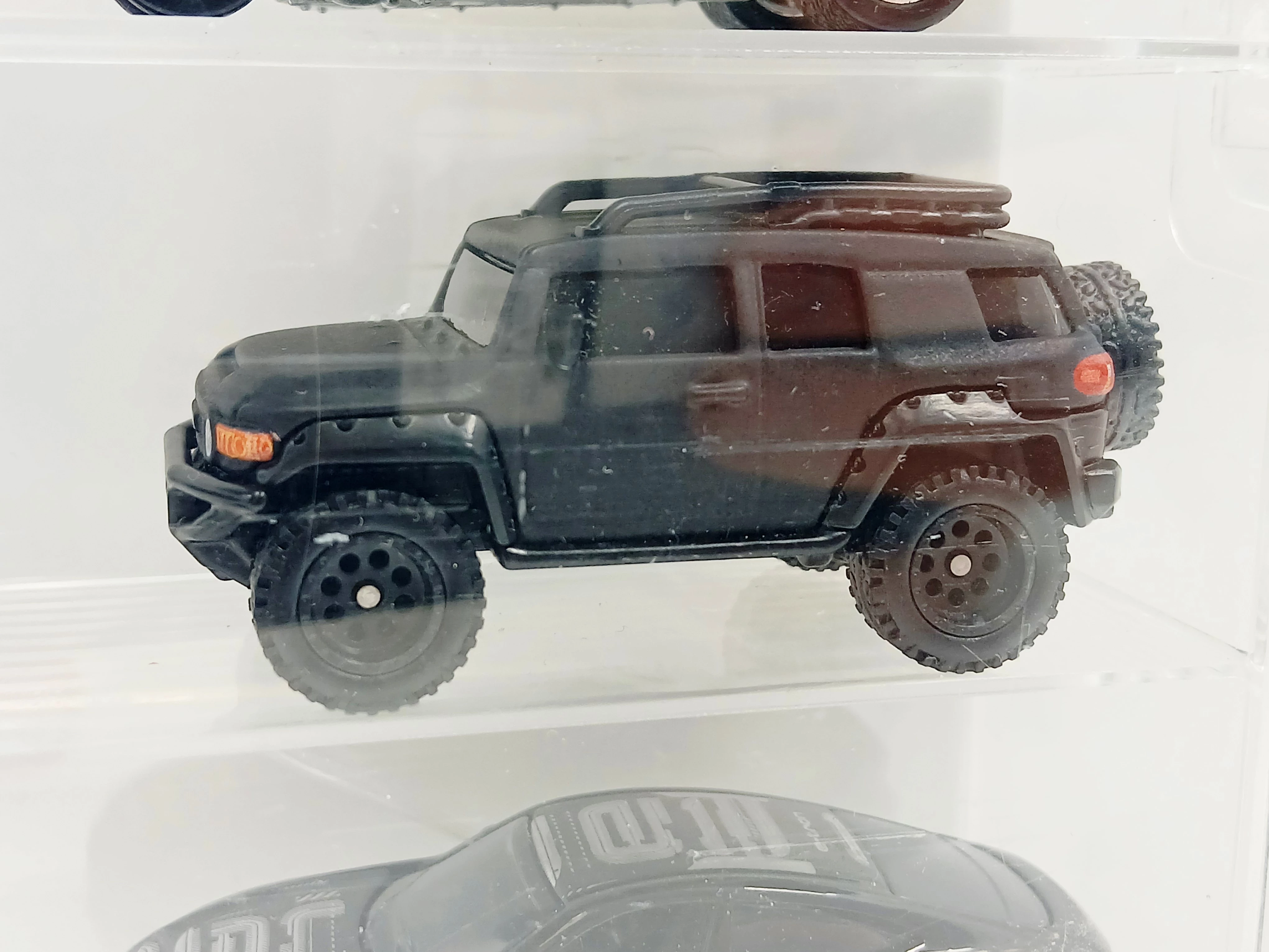 zestaw-samochodow-hot-wheels-w-pudelku-plec-127789-1