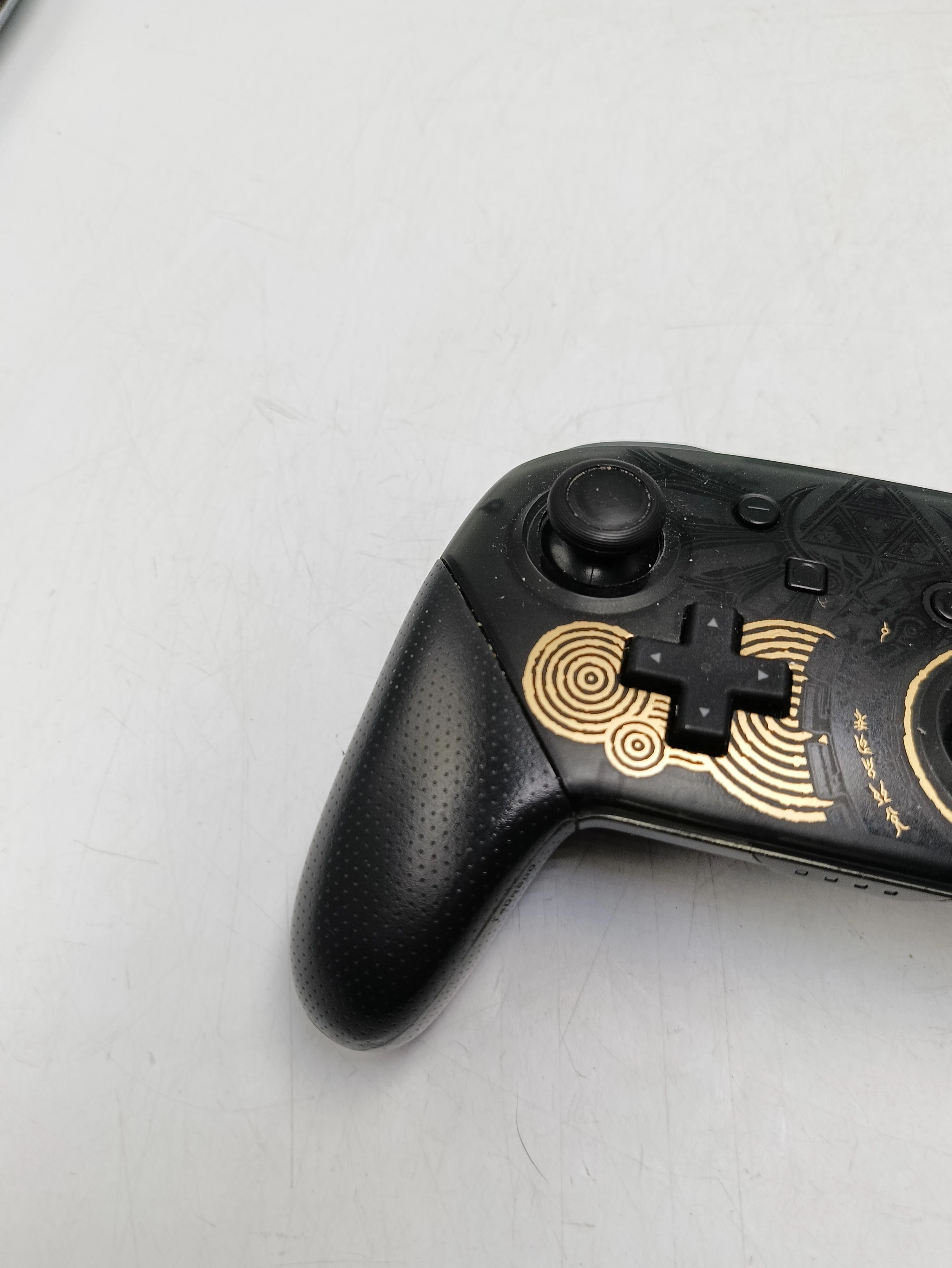 gamepad-nintendo-switch-pro-controller-the-legend-of-zelda-tears-of-the-k-stan-11323-2