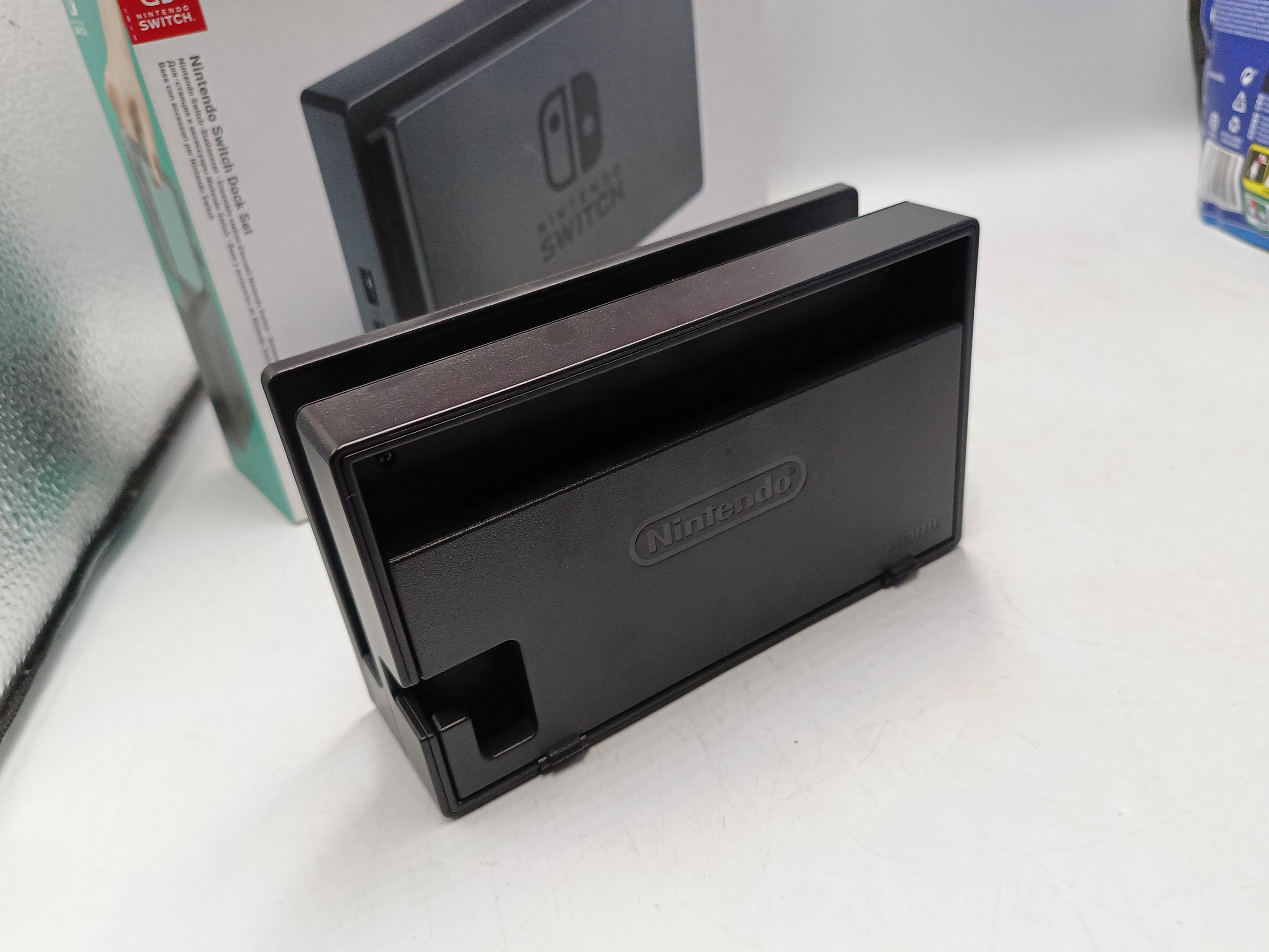 nintendo-switch-dock-ean-gtin-045496430702