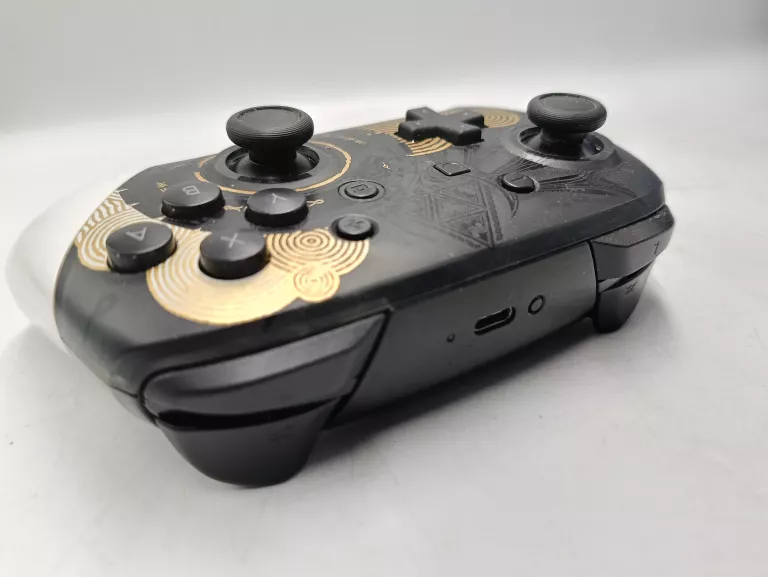 gamepad-nintendo-switch-pro-controller-the-legend-of-zelda-tears-of-the-k-ean-gtin-045496431631