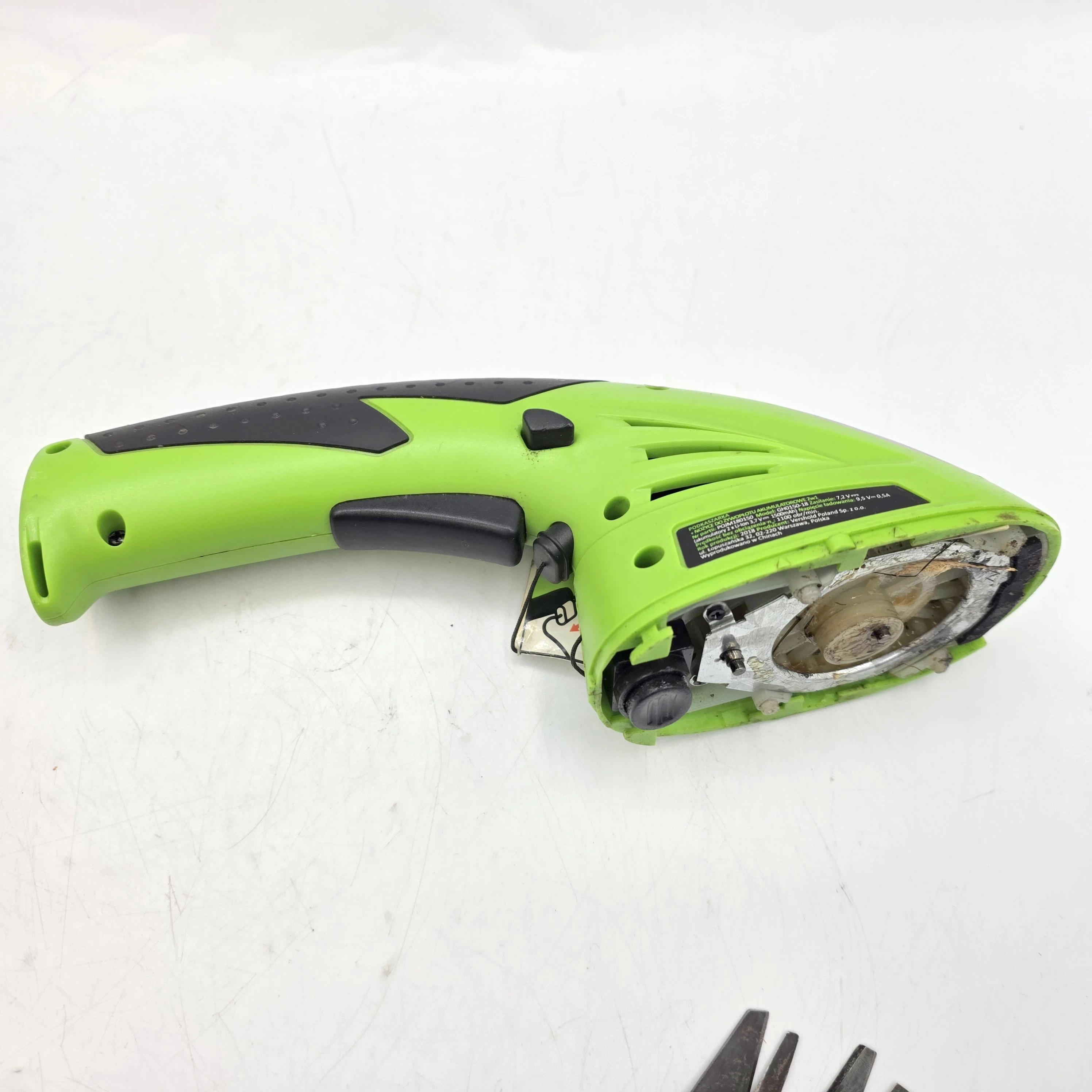 podkaszarkanozyce-do-zywoplotu-akumulatorowe-gardenic-stan-11323-2