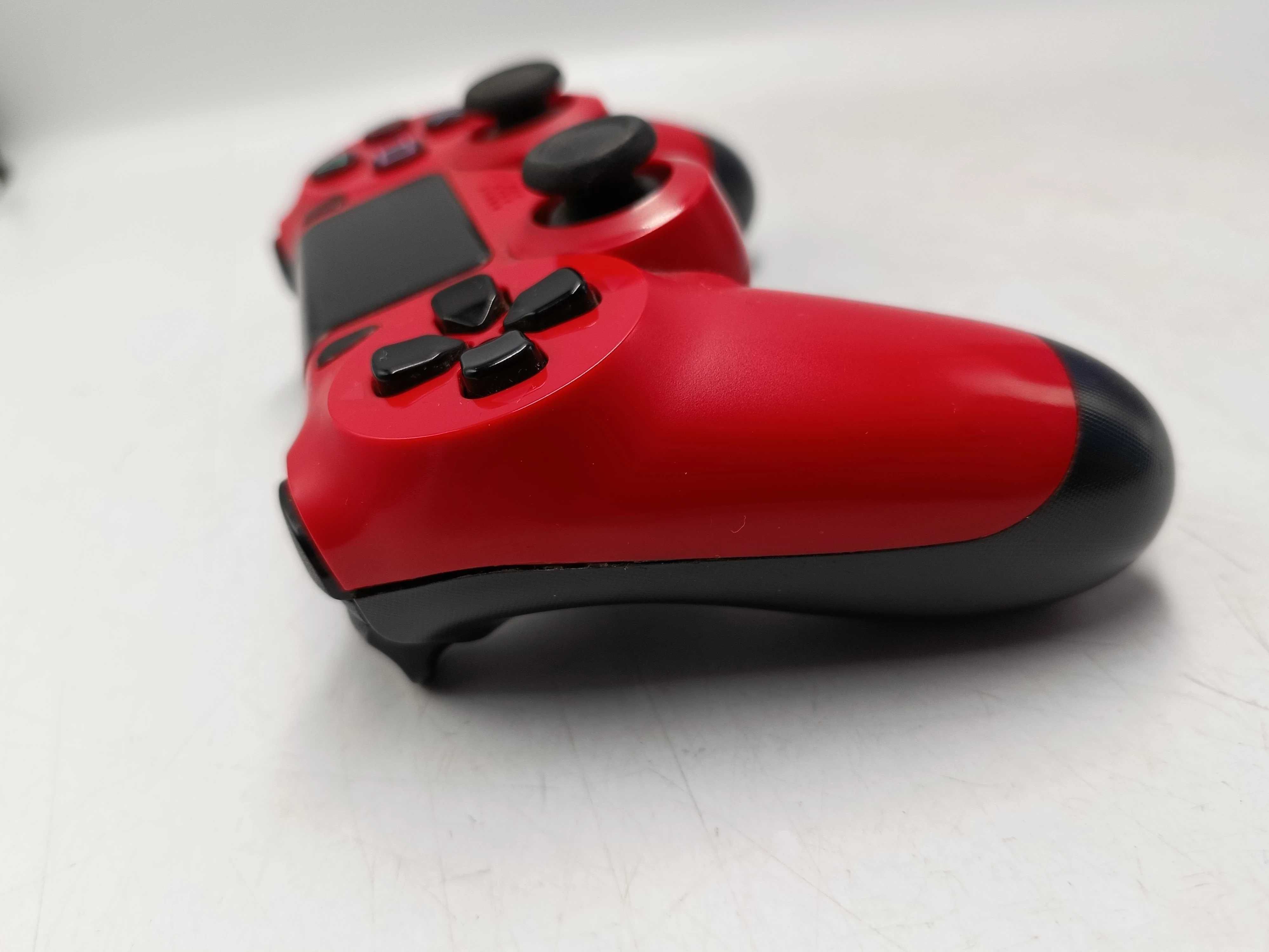 pad-do-playstation-4-czerwony-kod-producenta-8098085464