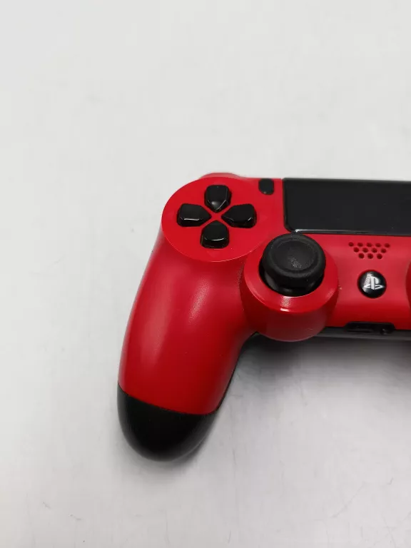pad-do-playstation-4-czerwony-pochodzenie-210658-243446