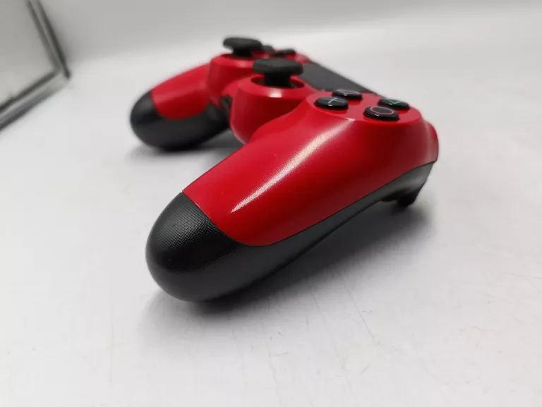pad-do-playstation-4-czerwony-stan-11323-2