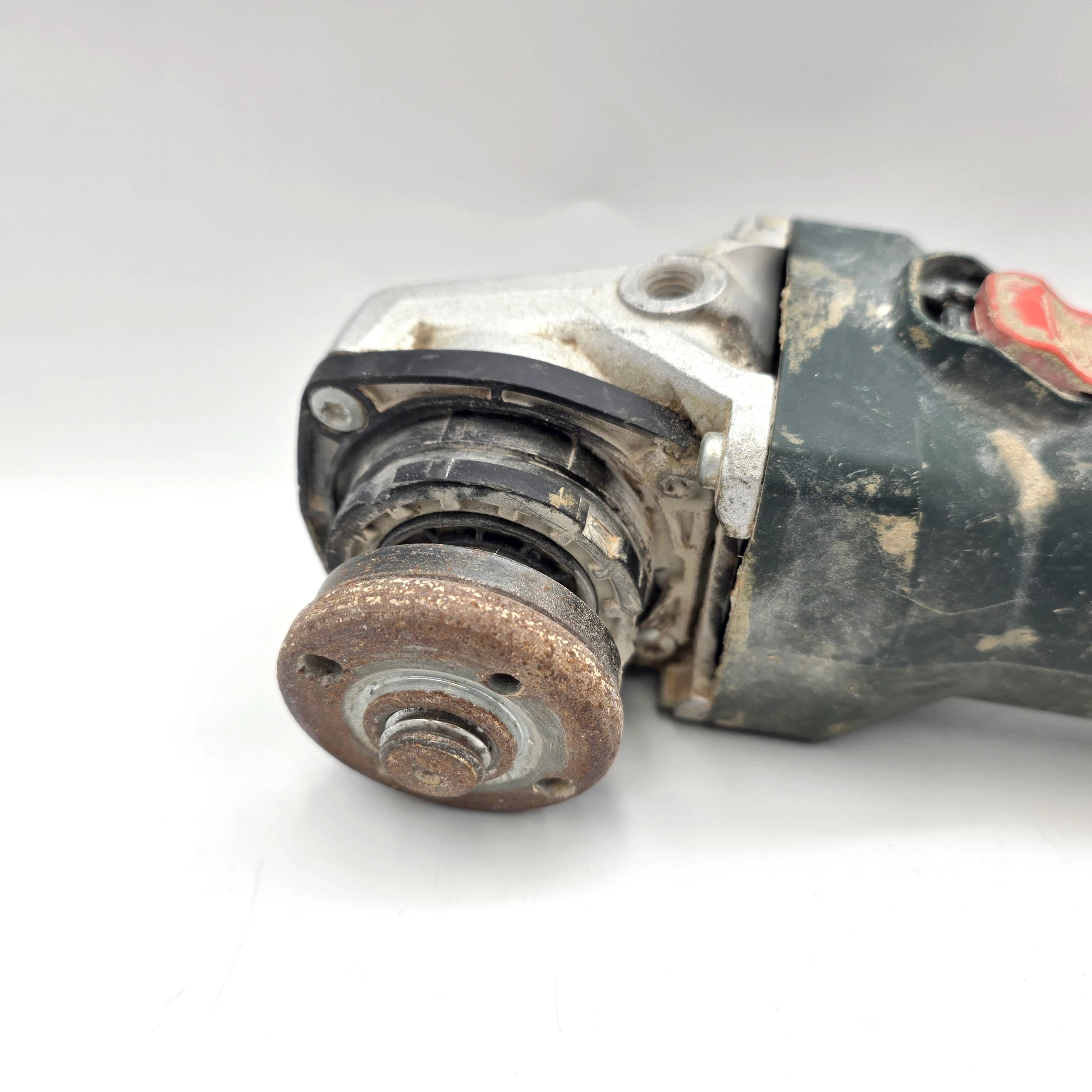 szlifierka-katowa-metabo-d-72622-marka-248811-950997