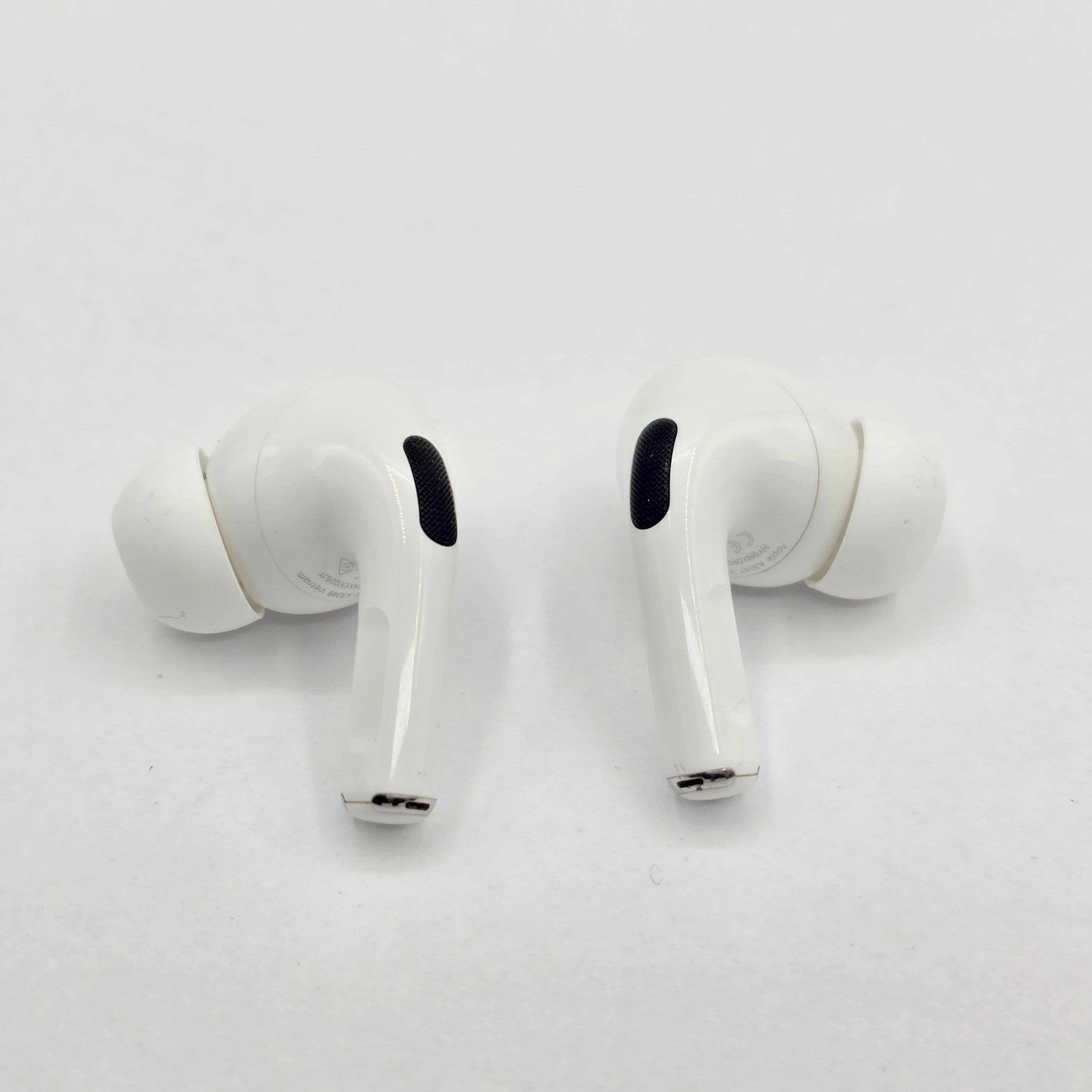 sluchawki-apple-airpods-pro-2-generacji-model-250439-1920602