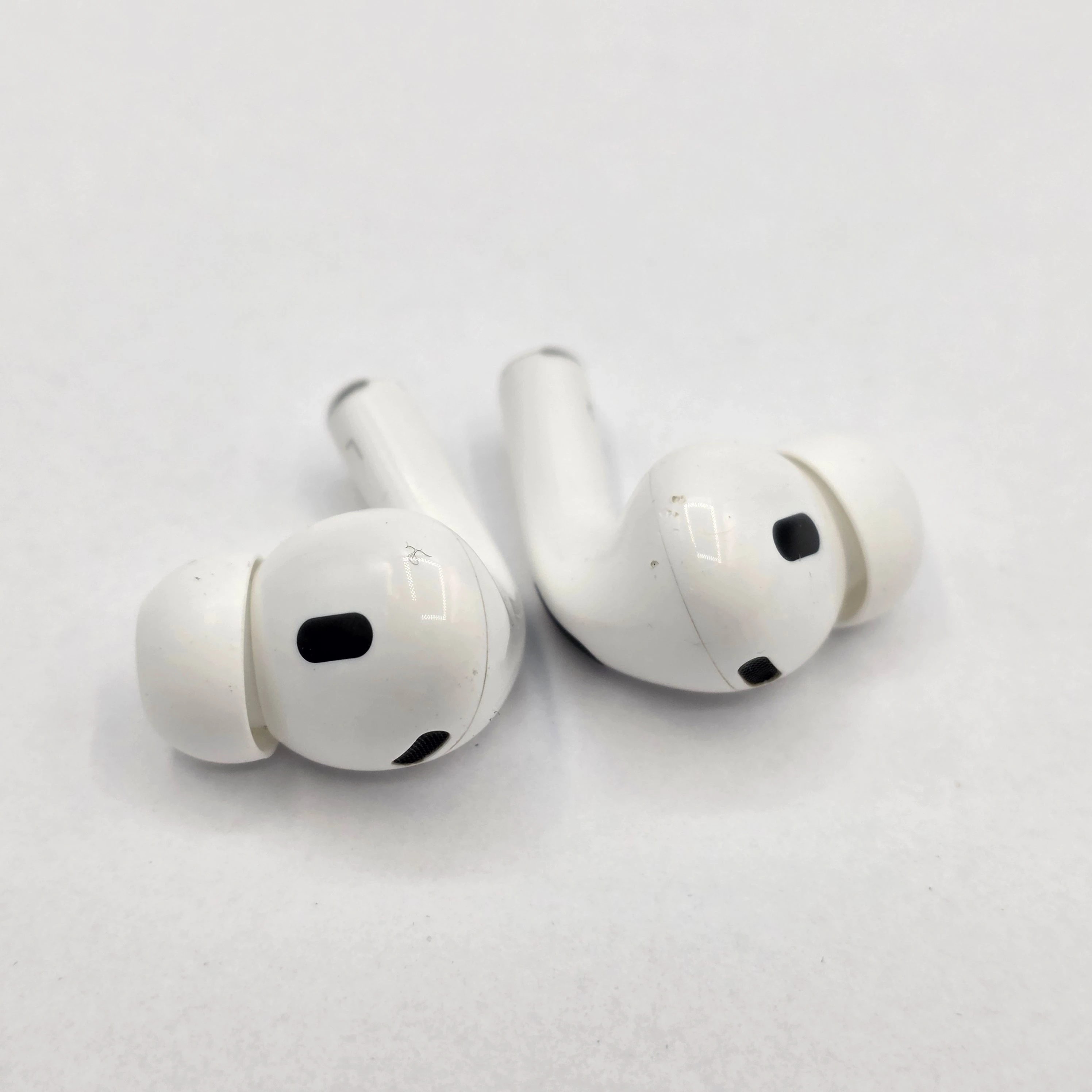 sluchawki-apple-airpods-pro-2-generacji-marka-248811-1131476