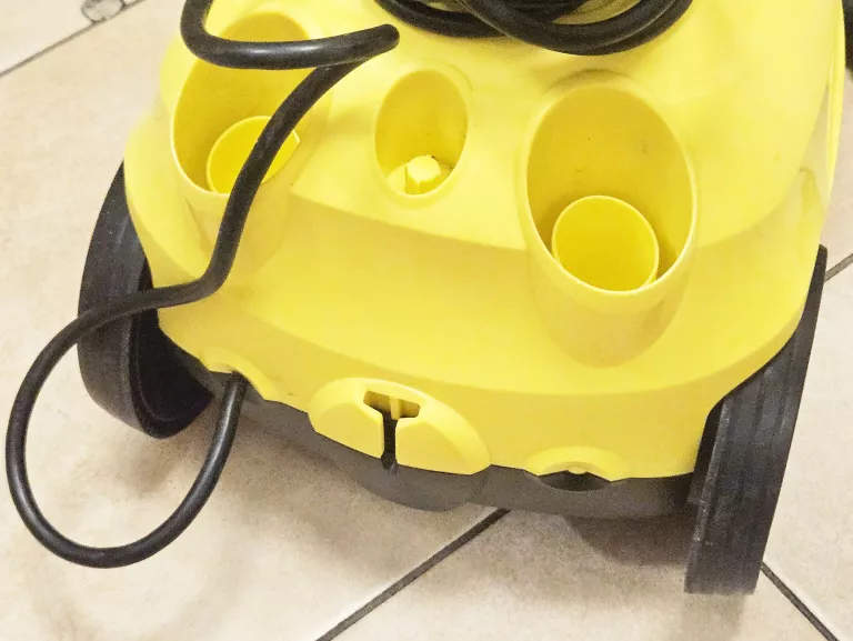 odkurzacz-workowy-karcher-stan-11323-2