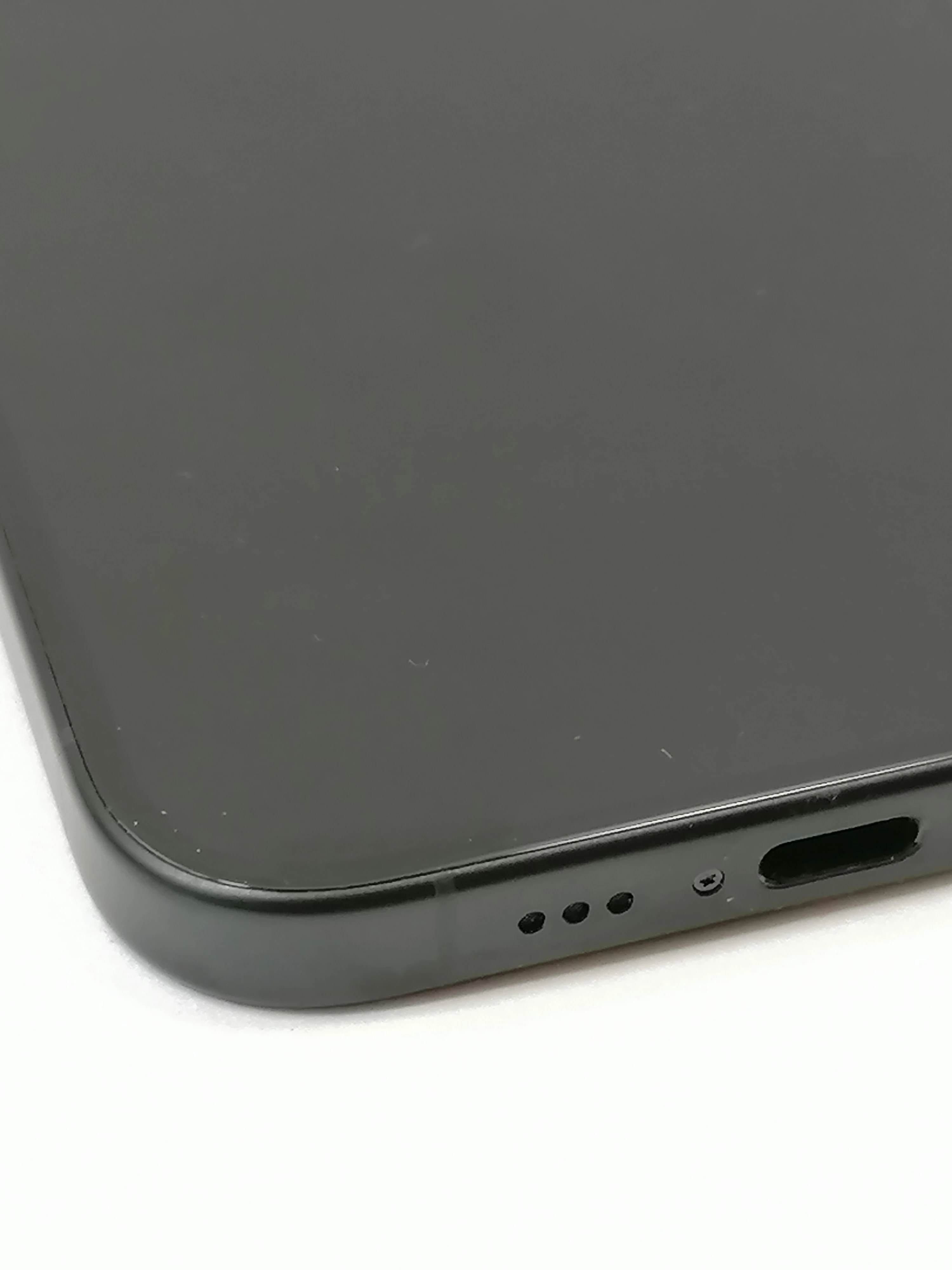 telefon-iphone-16-128gb-bateria-1005-kod-producenta-mye93hxa