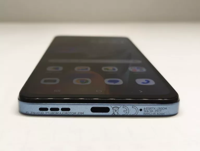 motorola-moto-e15-264gb-stan-11323-2