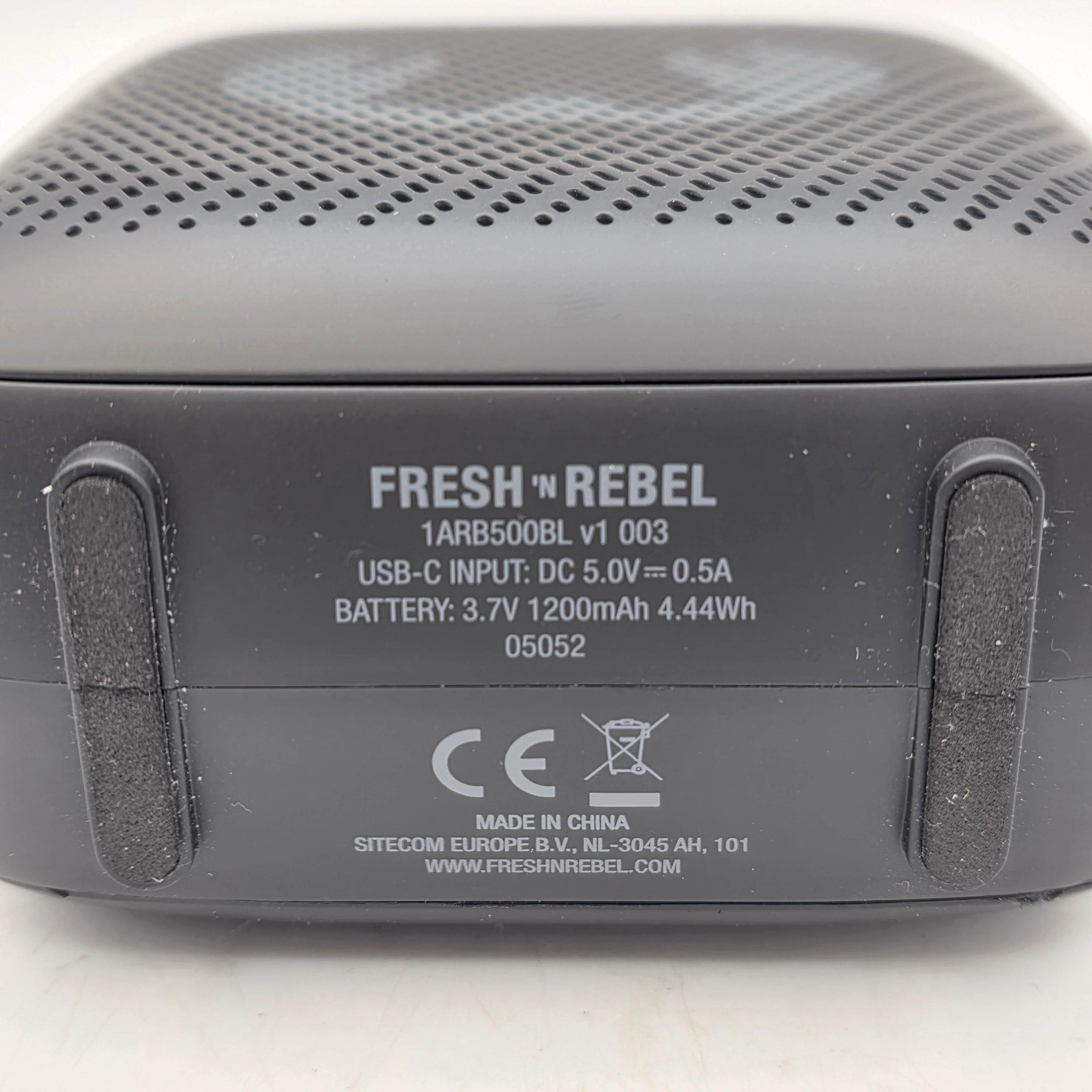 glosnik-fresh-and-rebel-1arb500bl-v1-003-zasilanie-209202-1769478