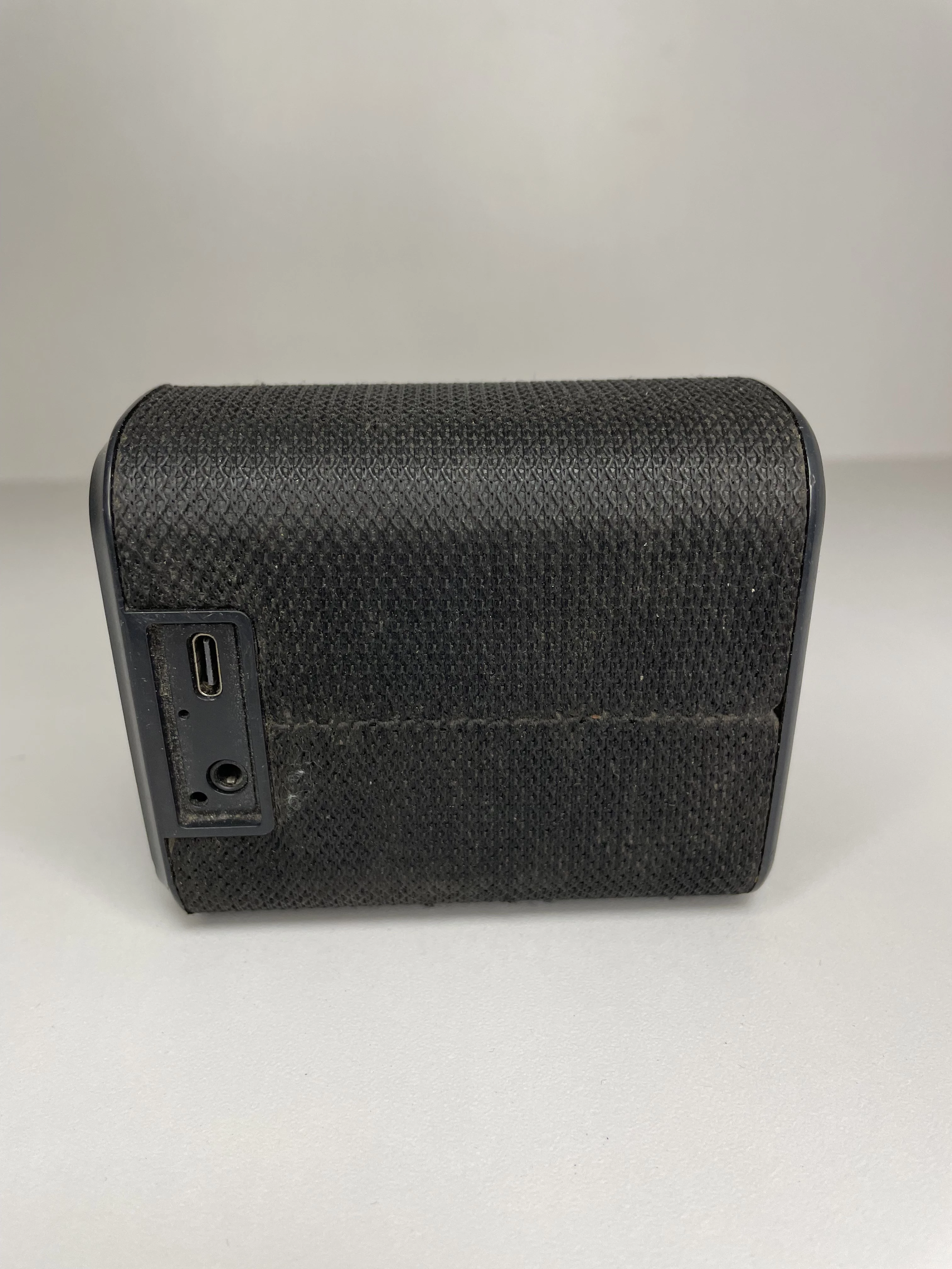 glosnik-bezprzewodowy-132561-stan-11323-2