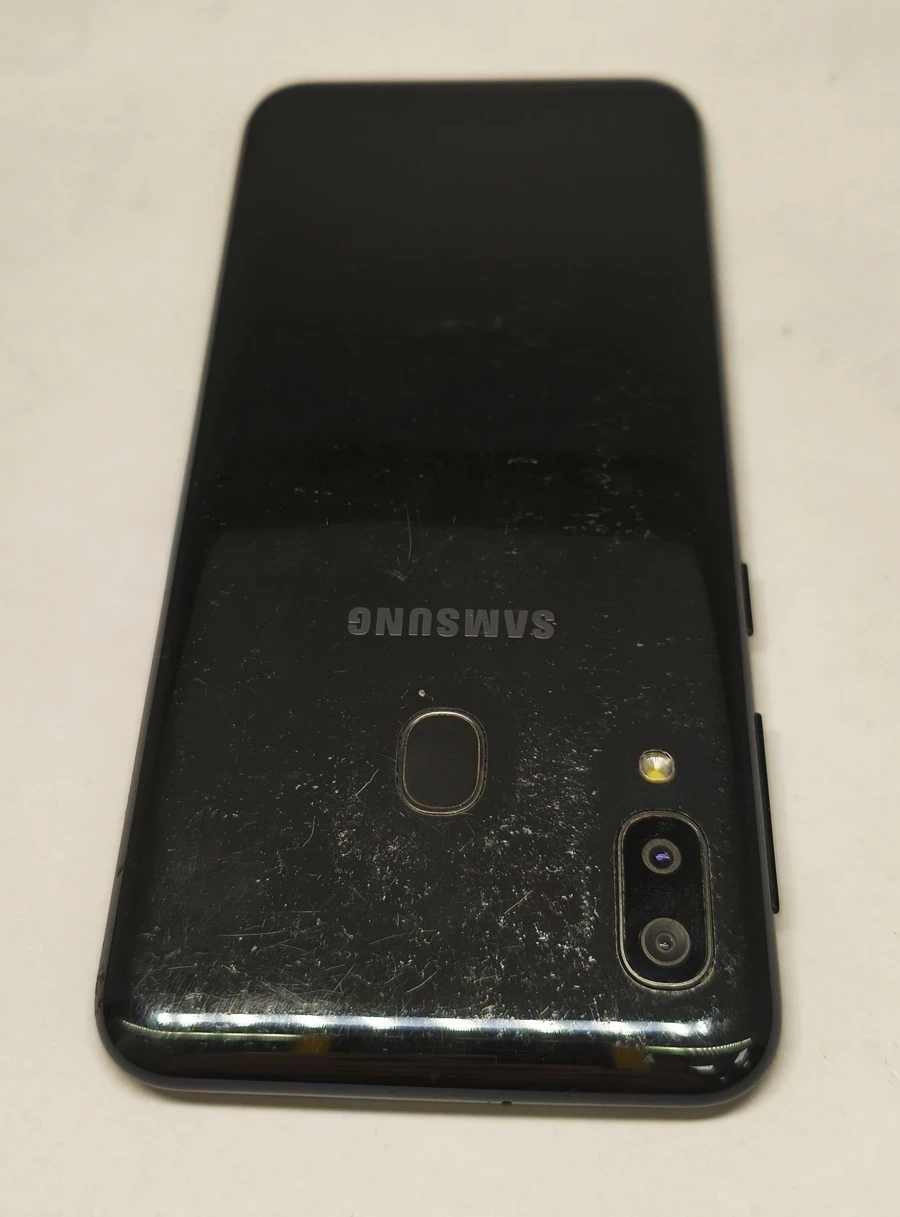 samsung-galaxy-a20e-332-gb-przekatna-ekranu-580