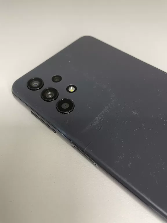 samsung-galaxy-5g-a32-4gb-64gb-przekatna-ekranu-64