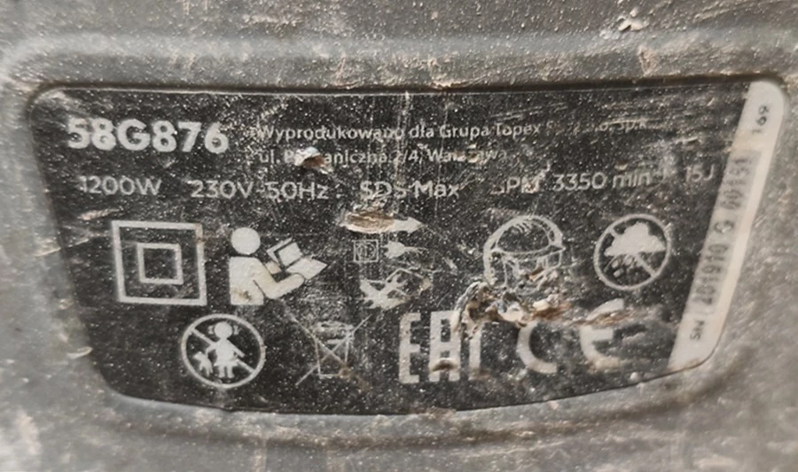 mlot-wyburzeniowy-graphite-58g8706-walizka-energia-udaru-4500