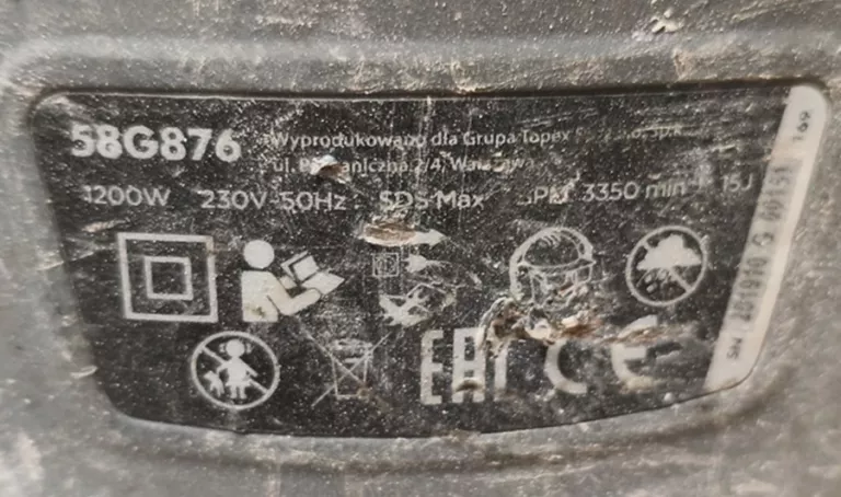 mlot-wyburzeniowy-graphite-58g8706-walizka-energia-udaru-4500