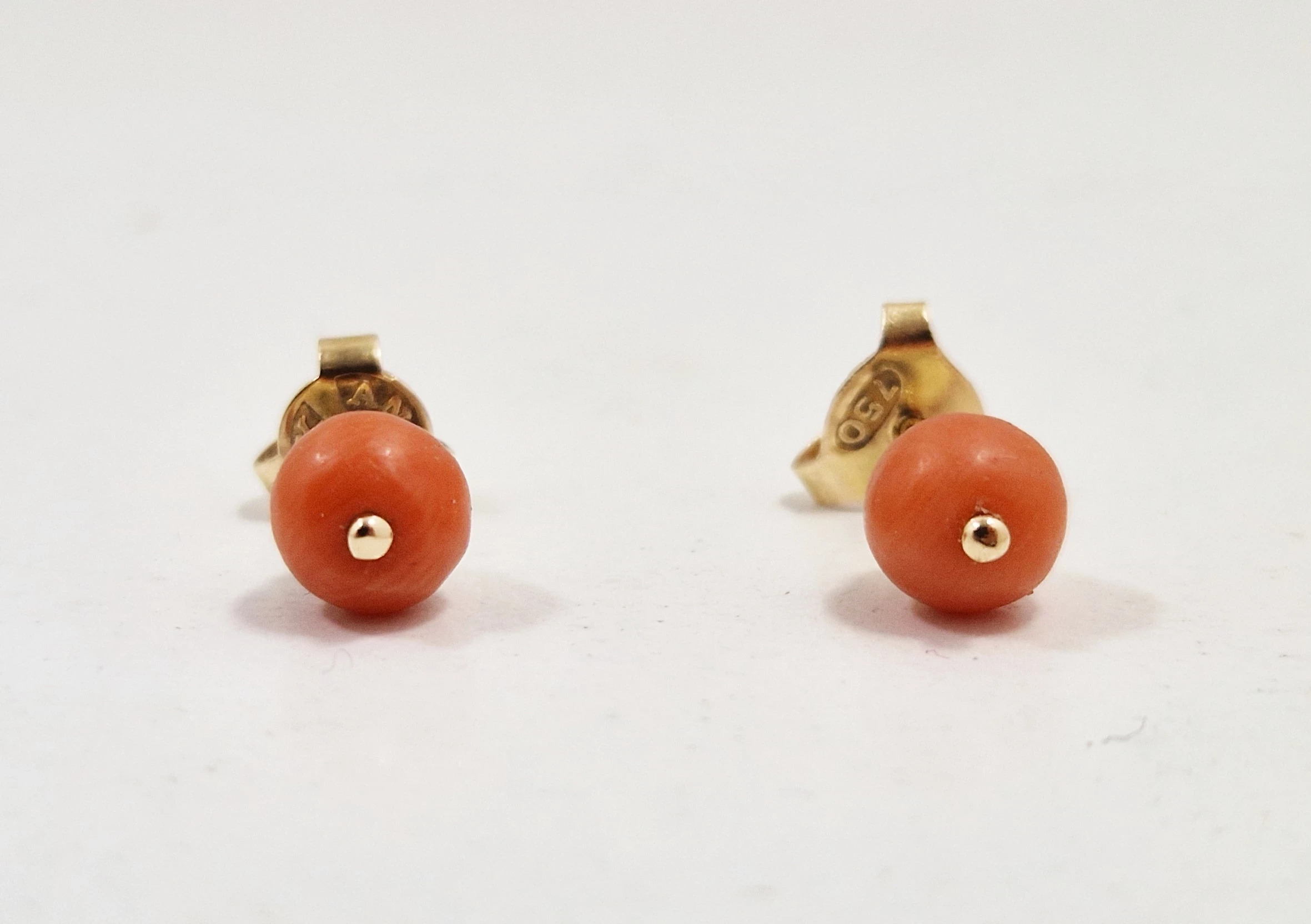 zlote-kolczyki-750-132-g-koral-ean-gtin-036448183432