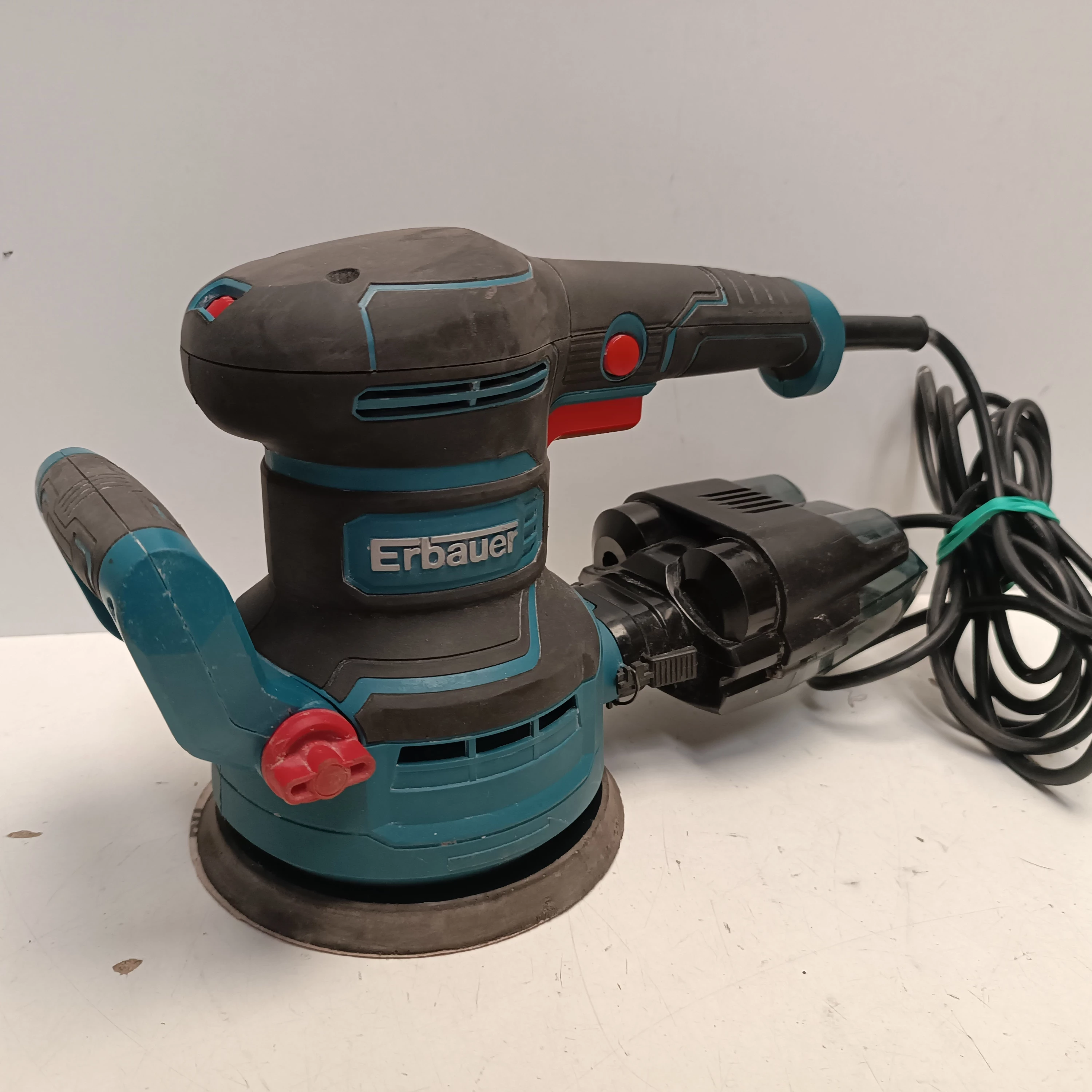 szlifierka-mimosrodowa-erbauer-er0450-osiedle-teatralne-3u15-krakow