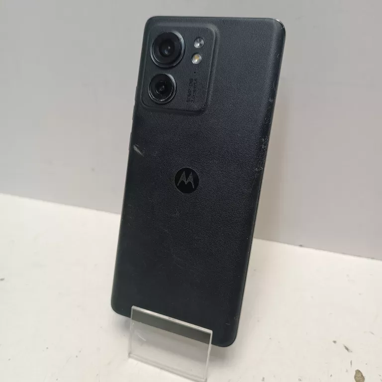 telefon-motorola-edge-40-zbity-ekran-8256gb-przekatna-ekranu-655