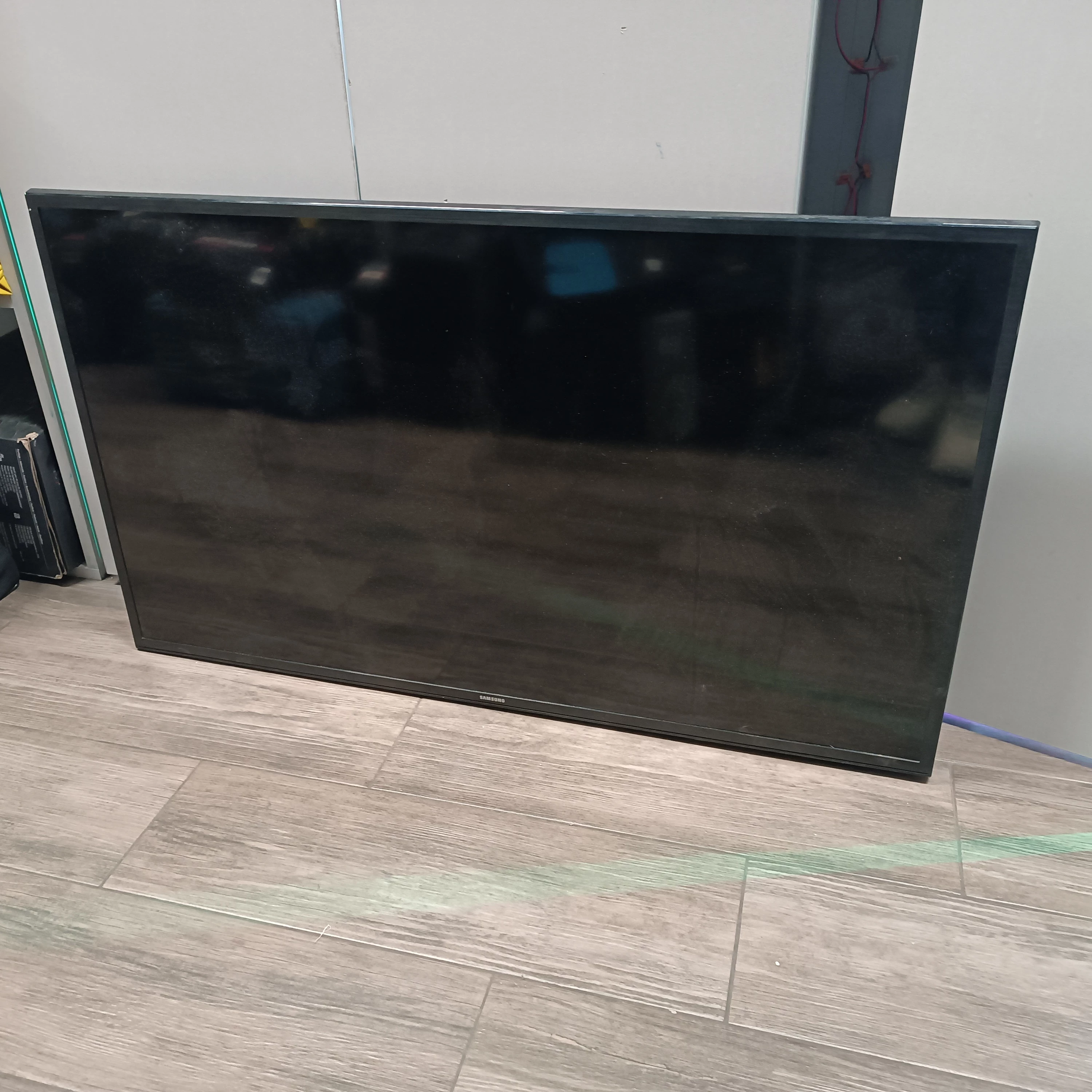 telewizor-samsung-ue43ku6079u-osiedle-teatralne-3u15-krakow