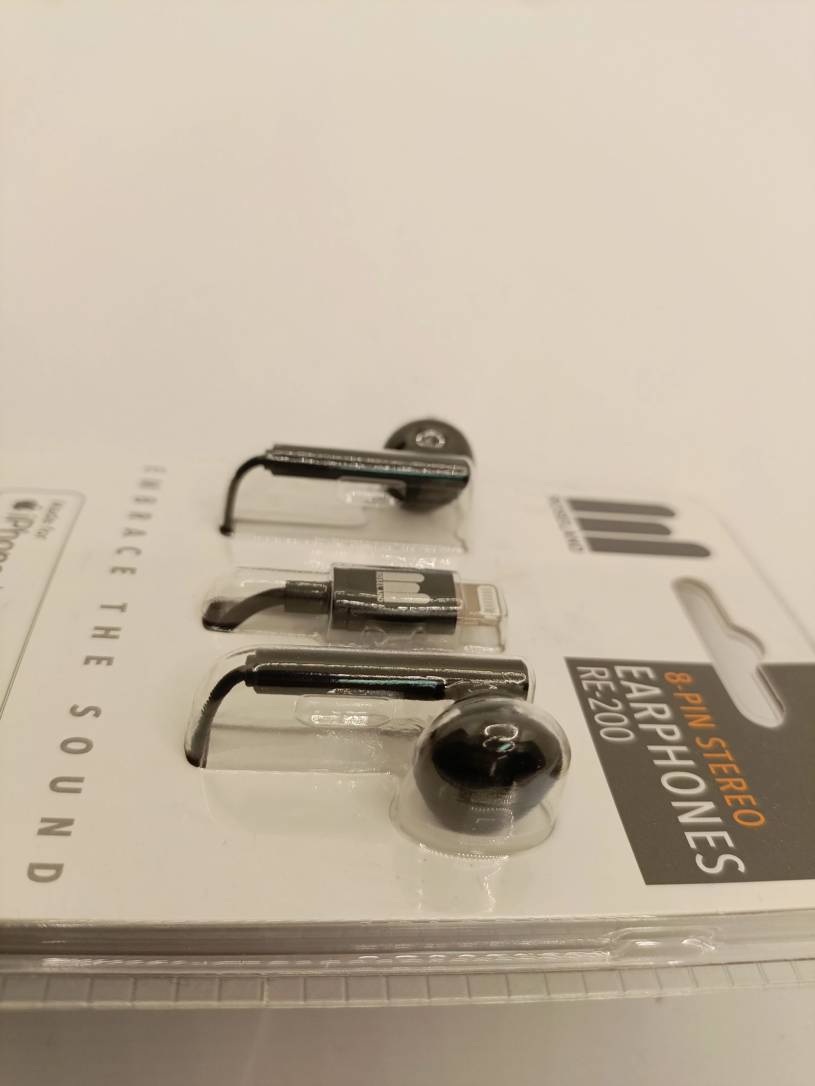 sluchawki-przewodowe-roseland-czarne-ean-gtin-8715342038964