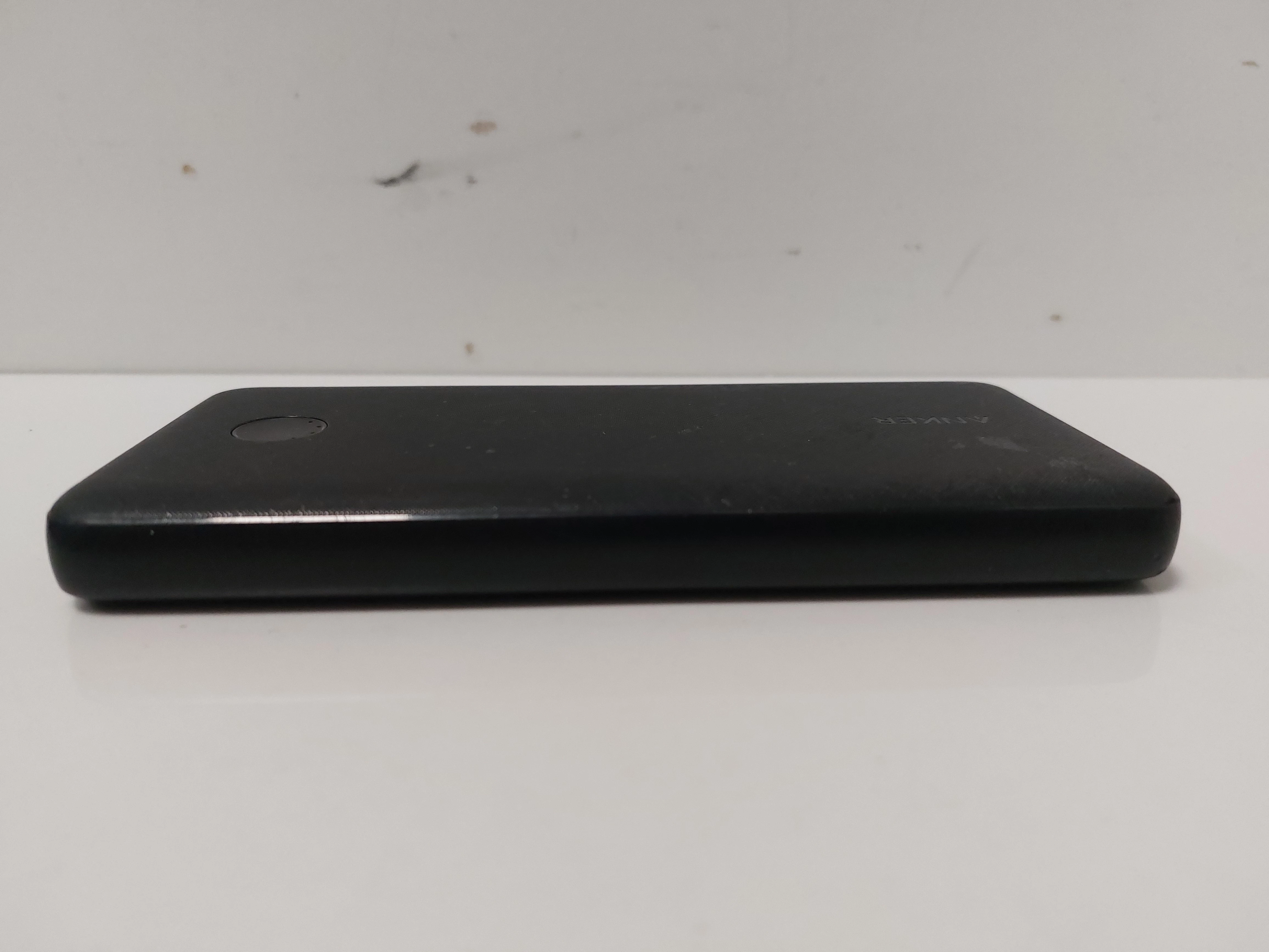 powerbank-anker-powercore-slim-10000-stan-11323-2