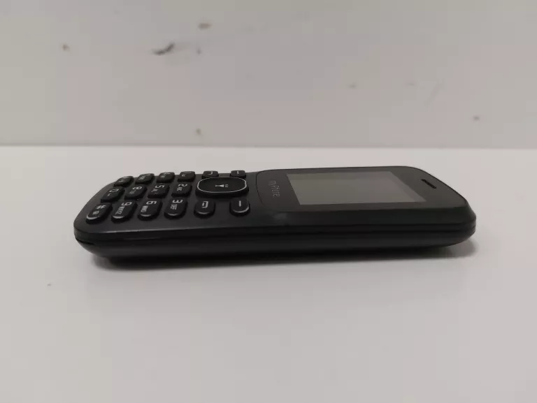 telefon-myphone-2220-polecam-przekatna-ekranu-177