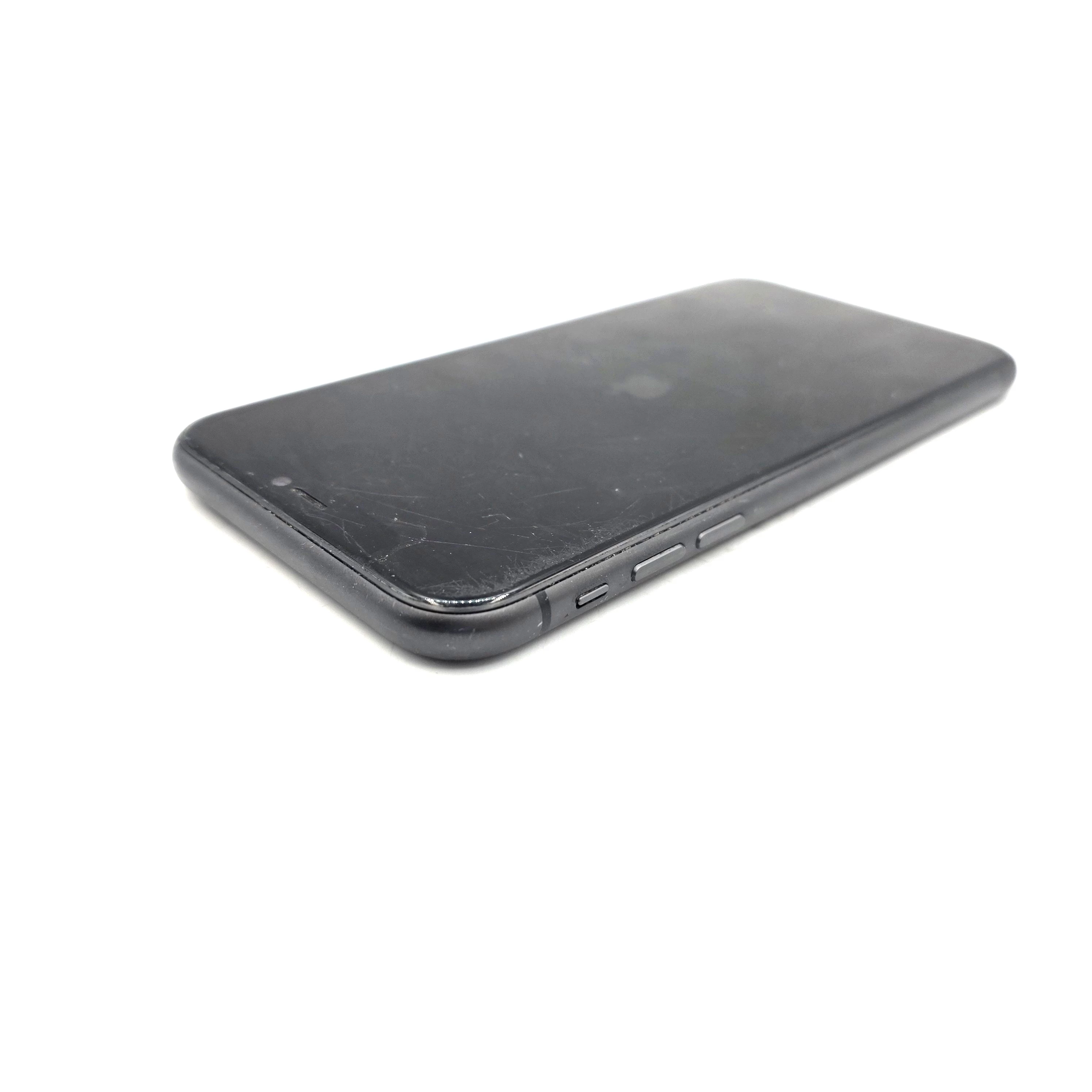 telefon-iphone-11-64gb-76-bateria-transmisja-danych-217-512